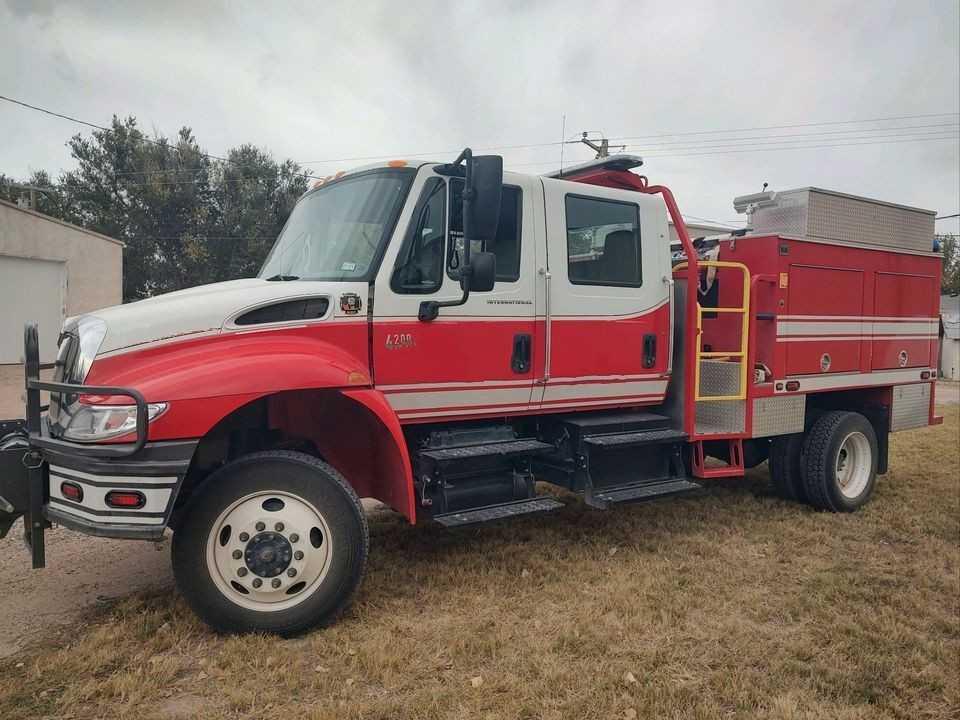 2007 International 4200 4x4 