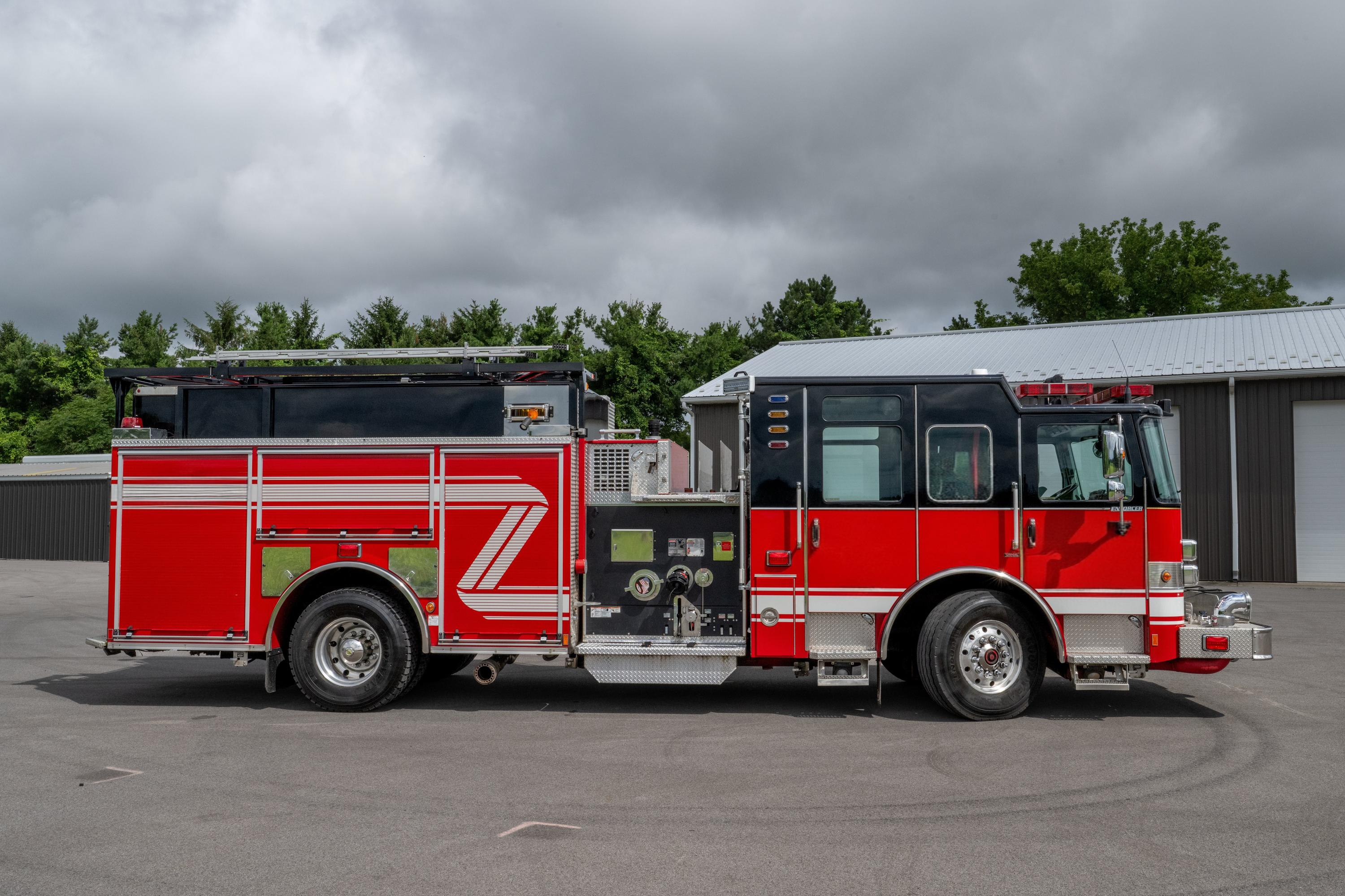 2016 Pierce Enforcer Pumper - image 5