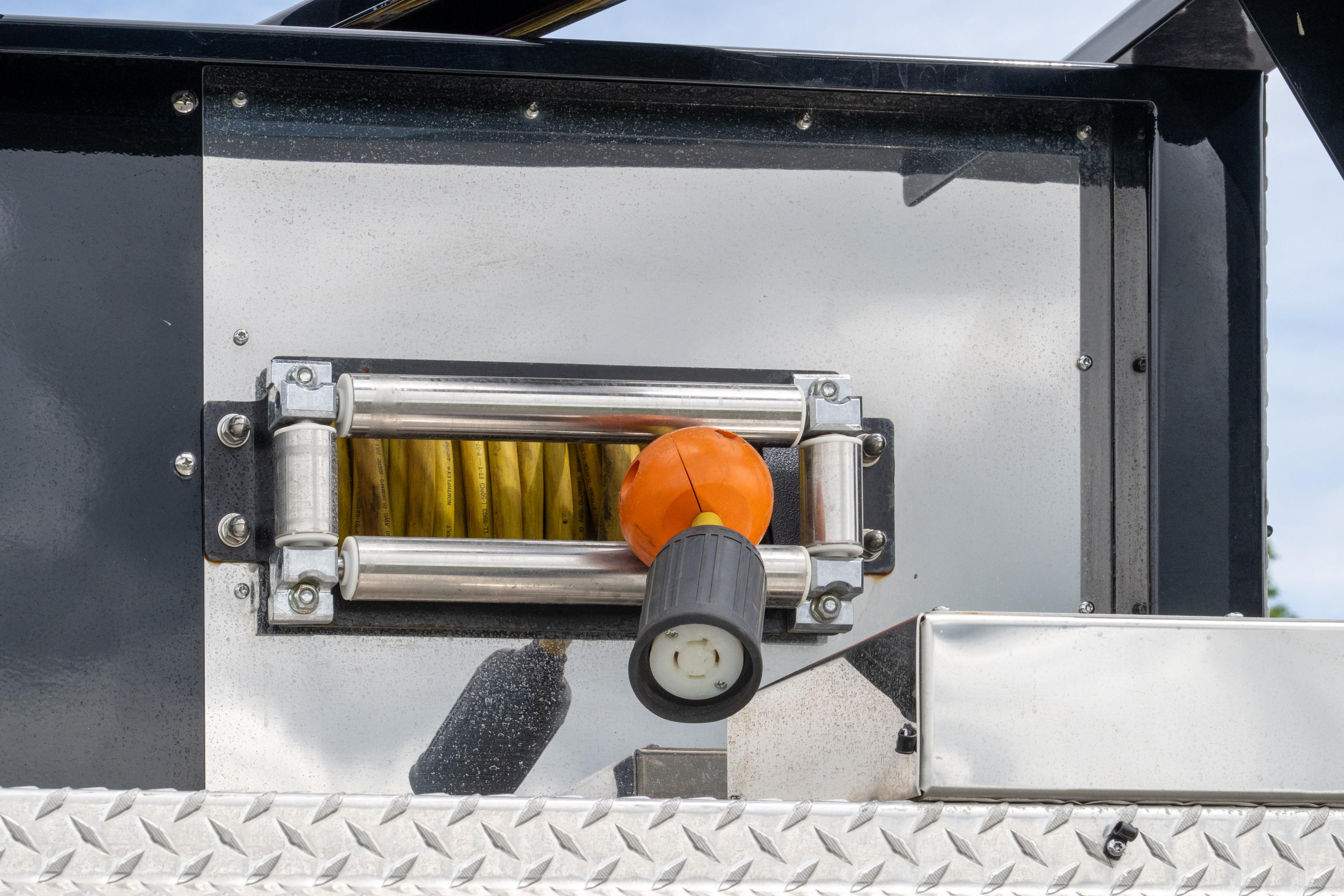 2016 Pierce Enforcer Pumper - image 23