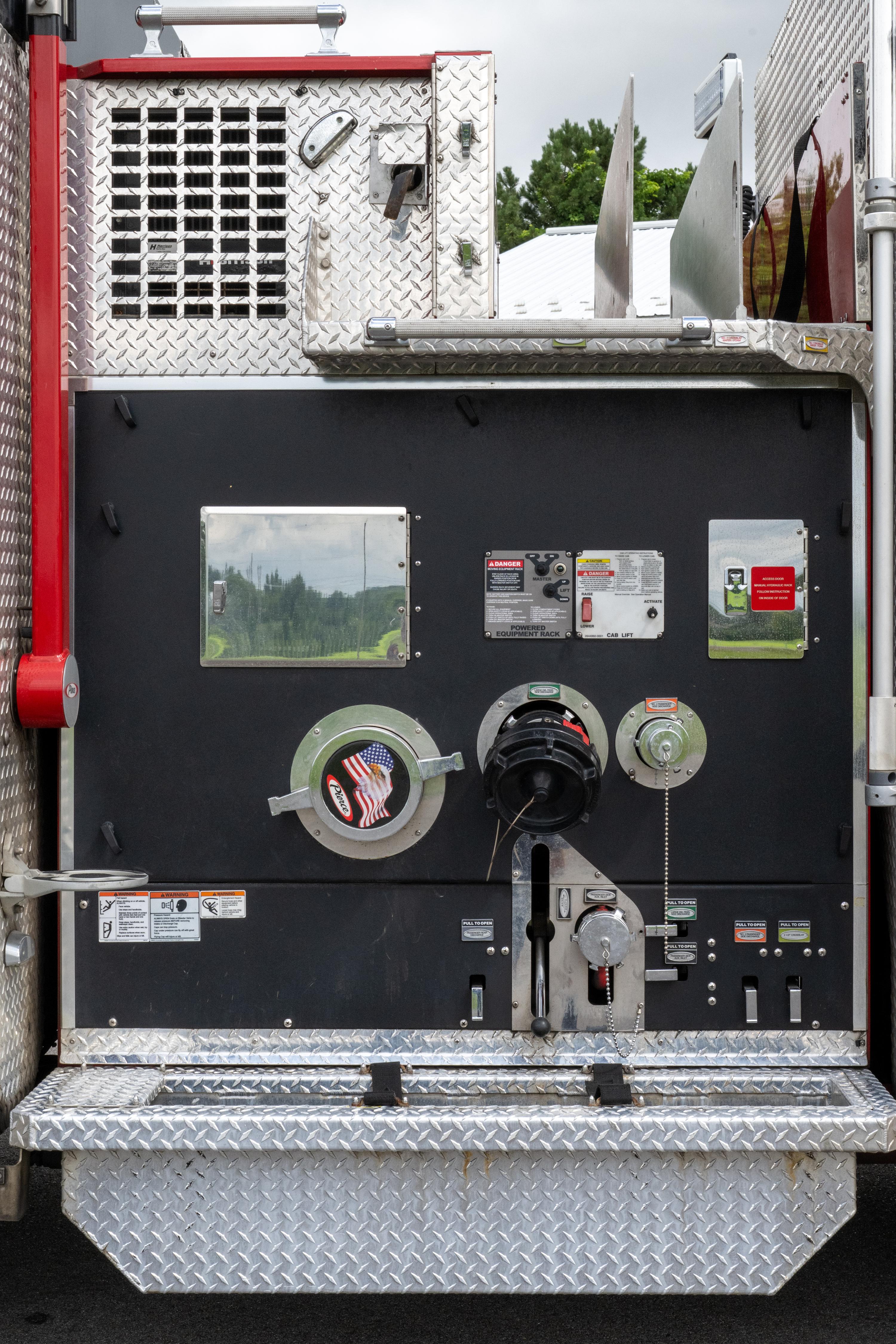 2016 Pierce Enforcer Pumper - image 82
