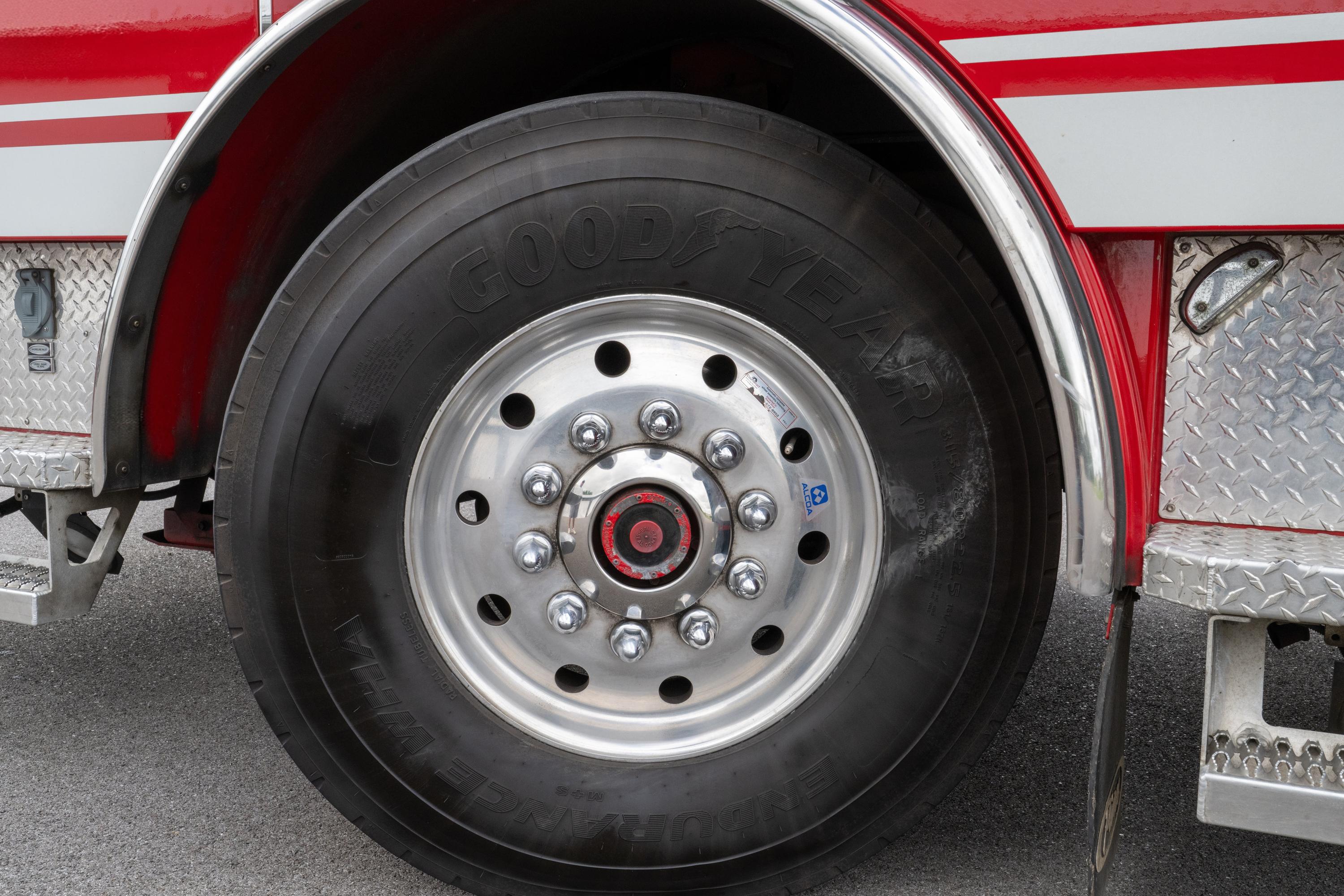 2016 Pierce Enforcer Pumper - image 91