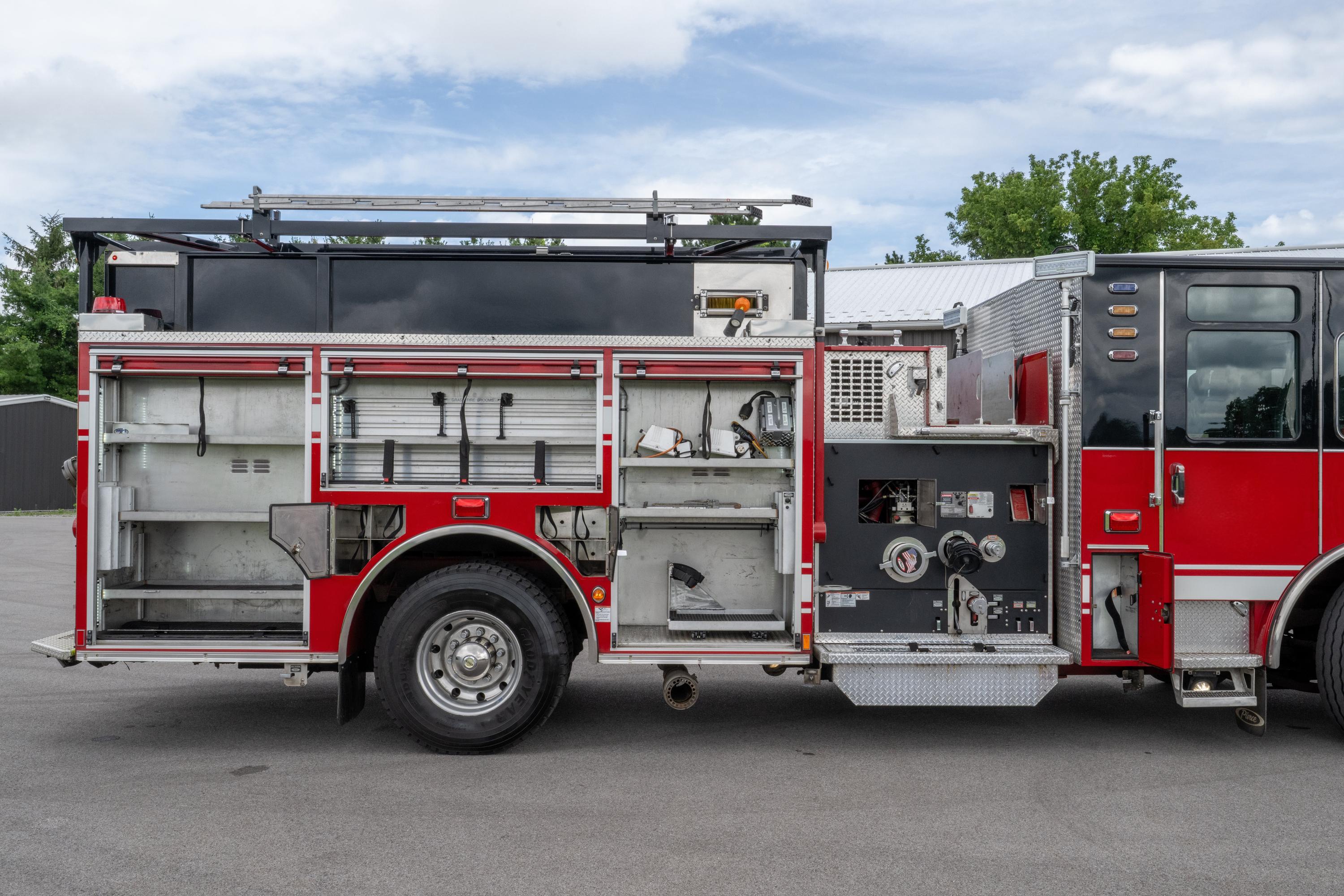 2016 Pierce Enforcer Pumper - image 114