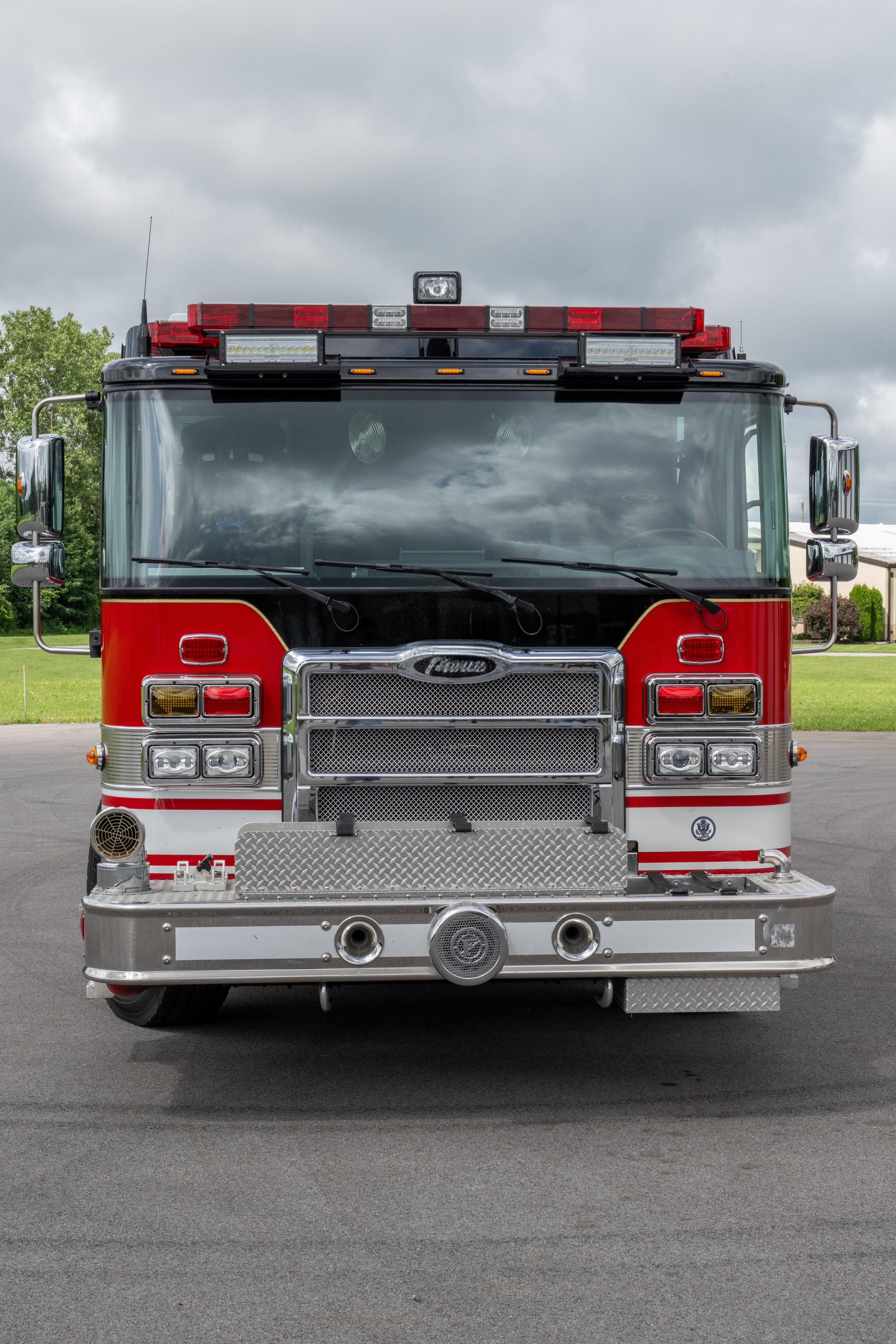 2016 Pierce Enforcer Pumper - image 12