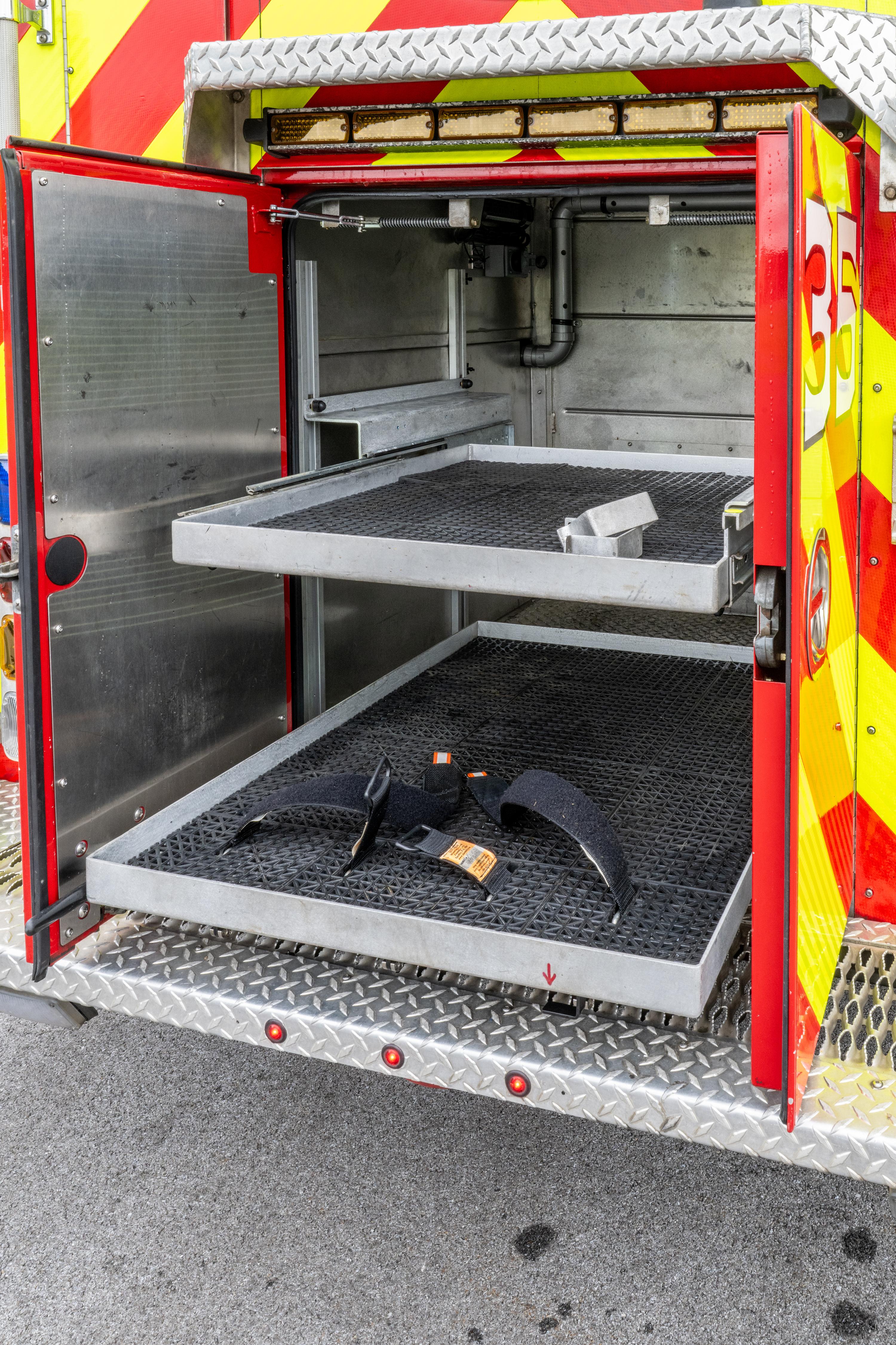2016 Pierce Enforcer Pumper - image 127