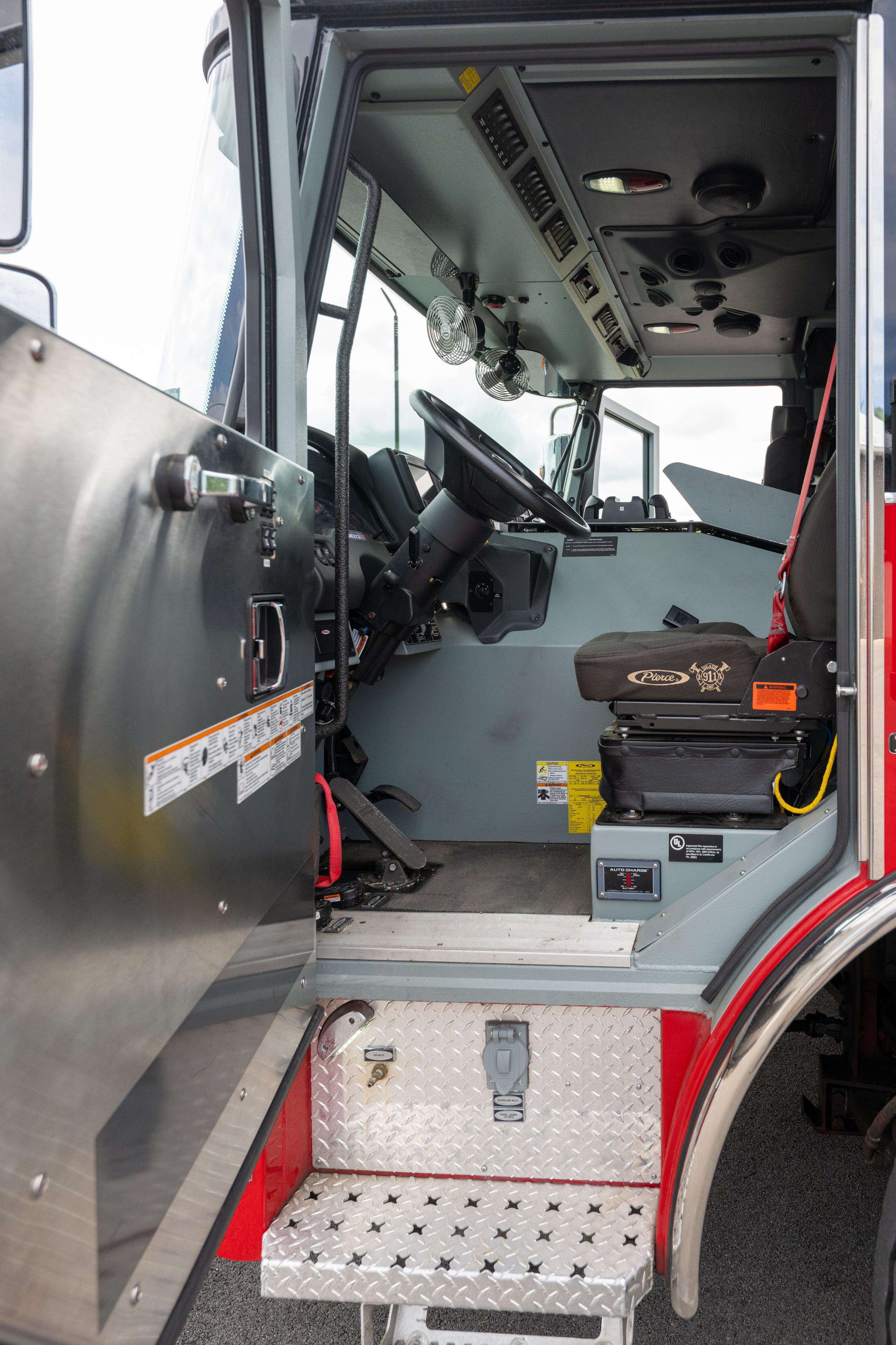 2016 Pierce Enforcer Pumper - image 55