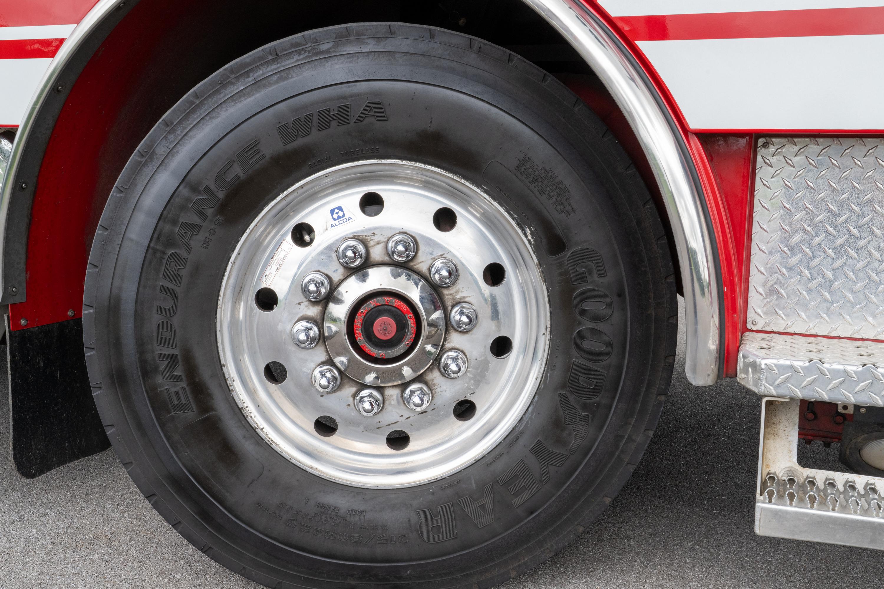 2016 Pierce Enforcer Pumper - image 92