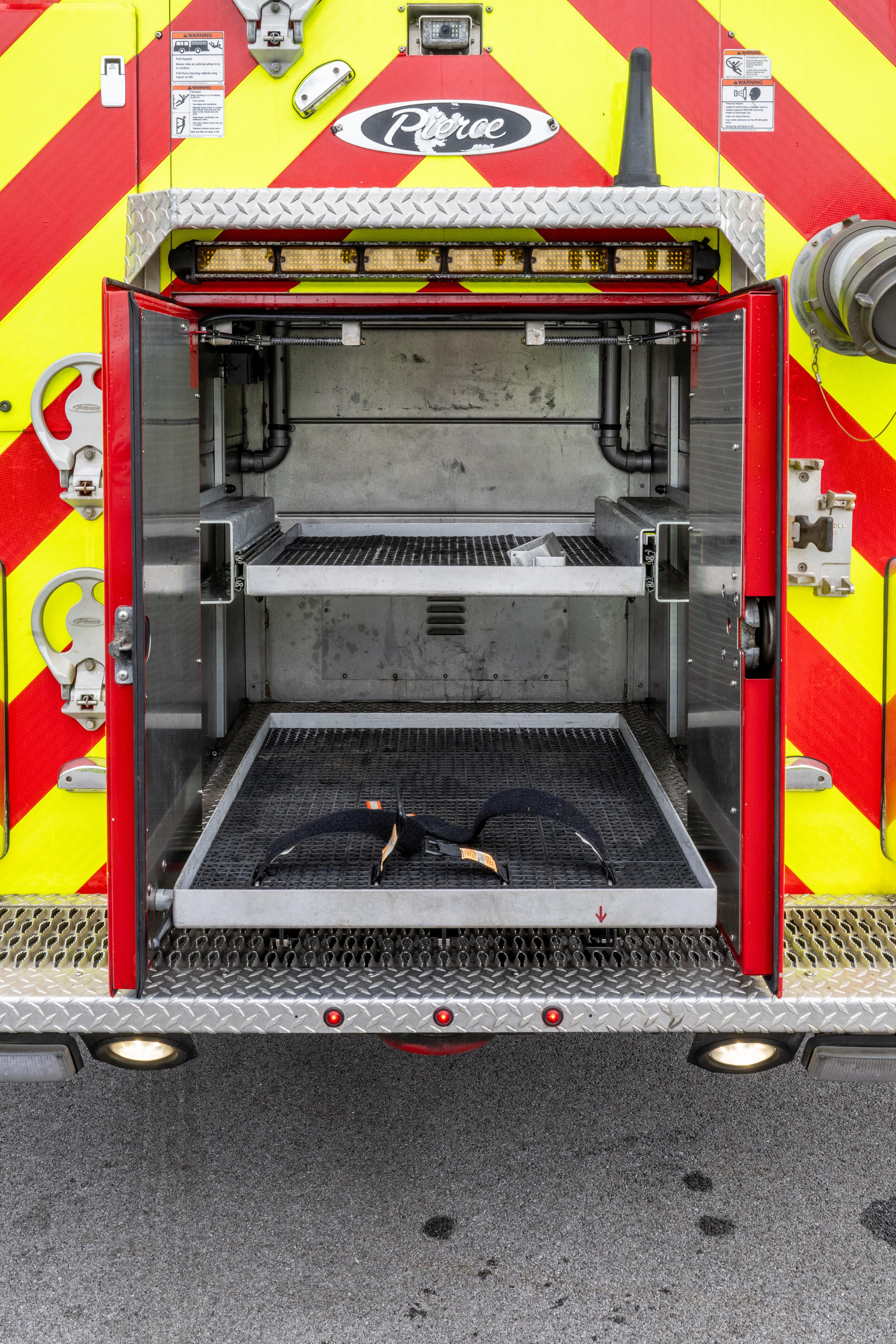 2016 Pierce Enforcer Pumper - image 126