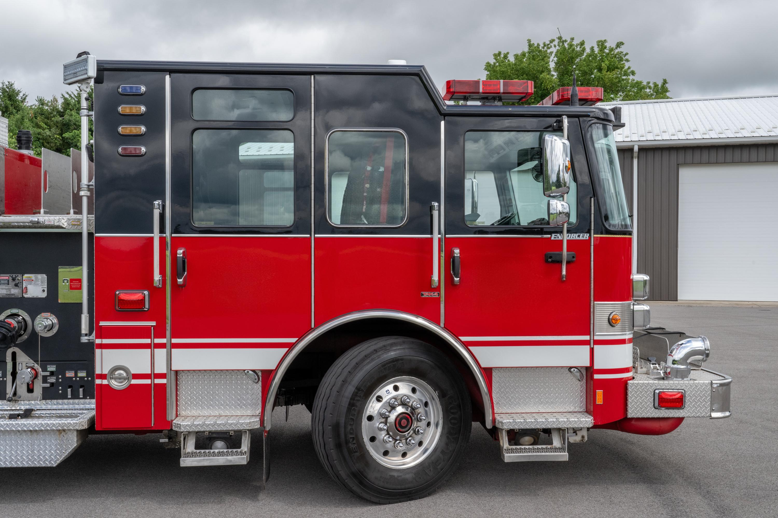 2016 Pierce Enforcer Pumper - image 8