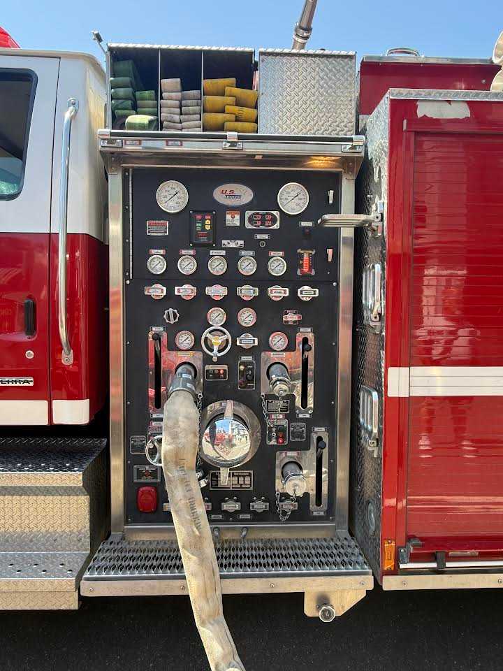 2005 Marion Sterling Pumper — photo 3