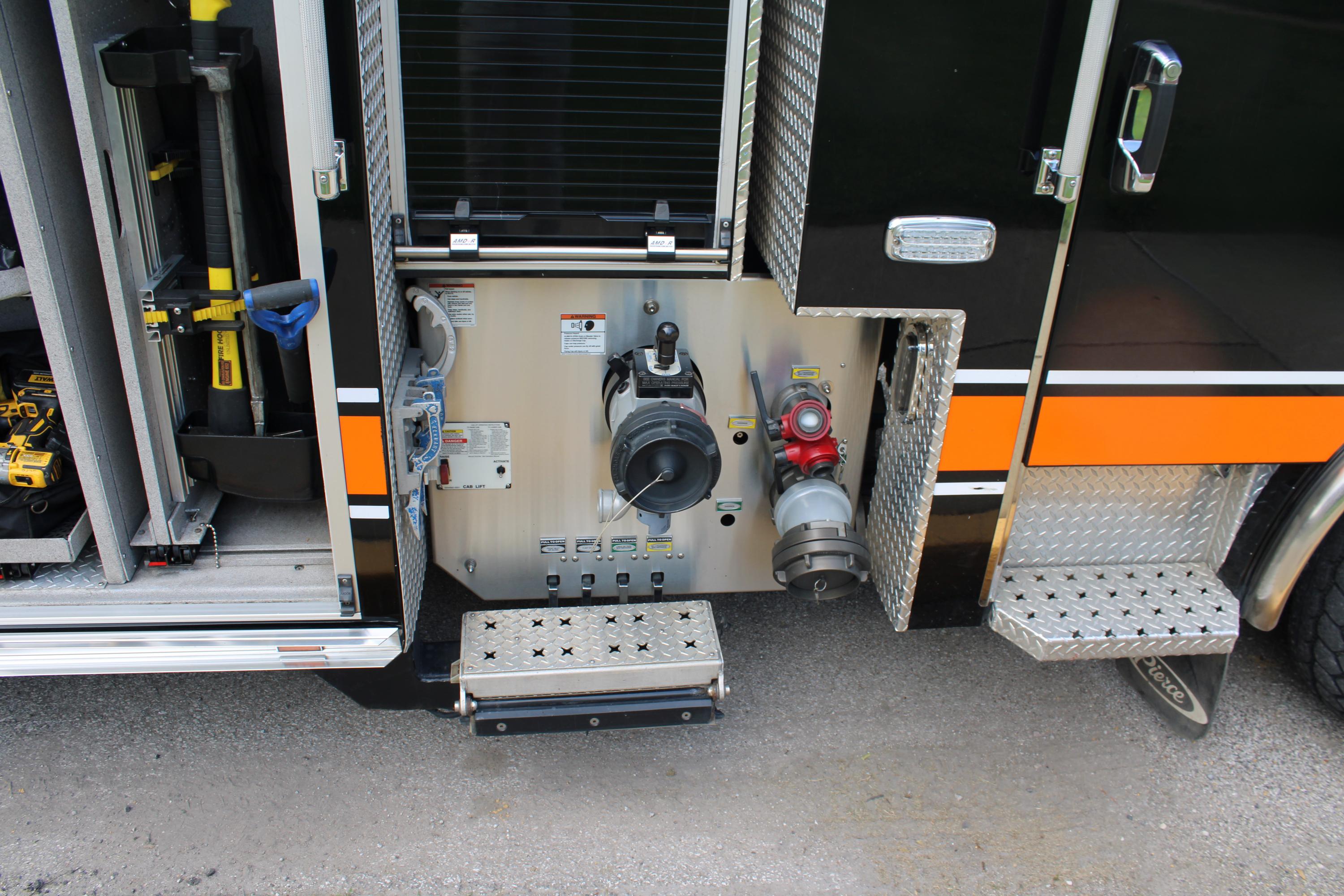 2018 Pierce Enforcer Engine #2 - image 11