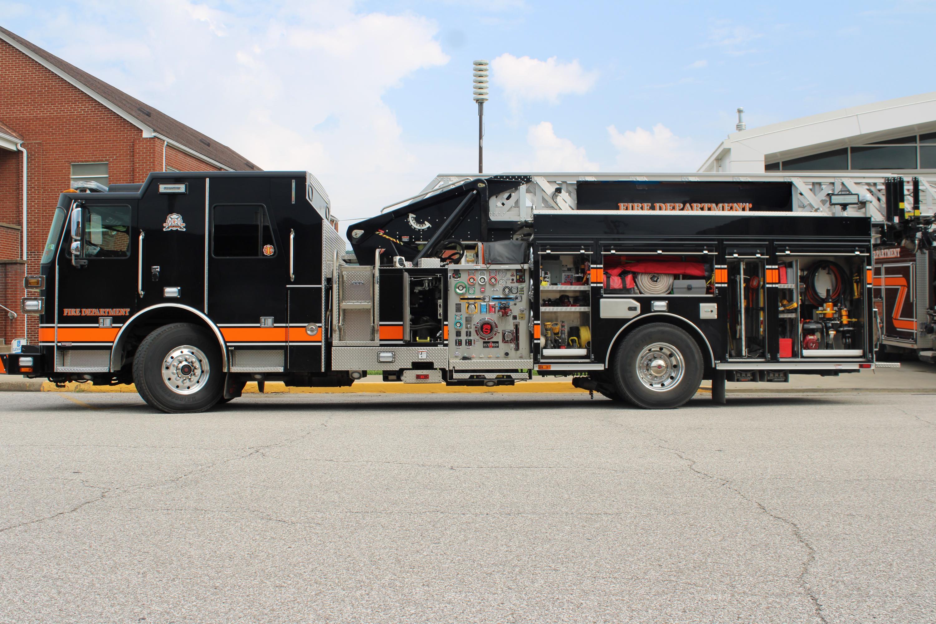 2018 Sutphen SL75 Quint - image 4