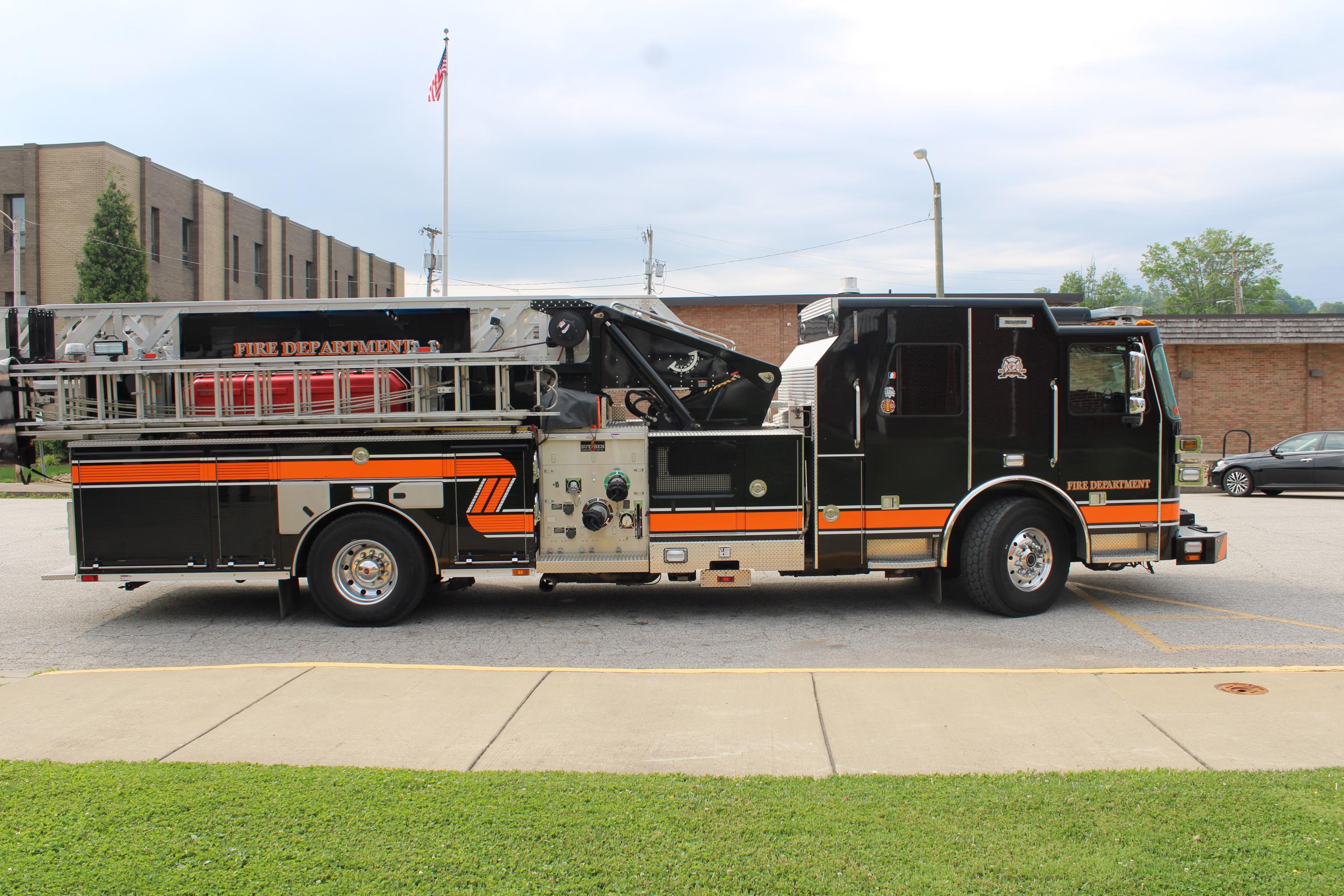 2018 Sutphen SL75 Quint - image 8