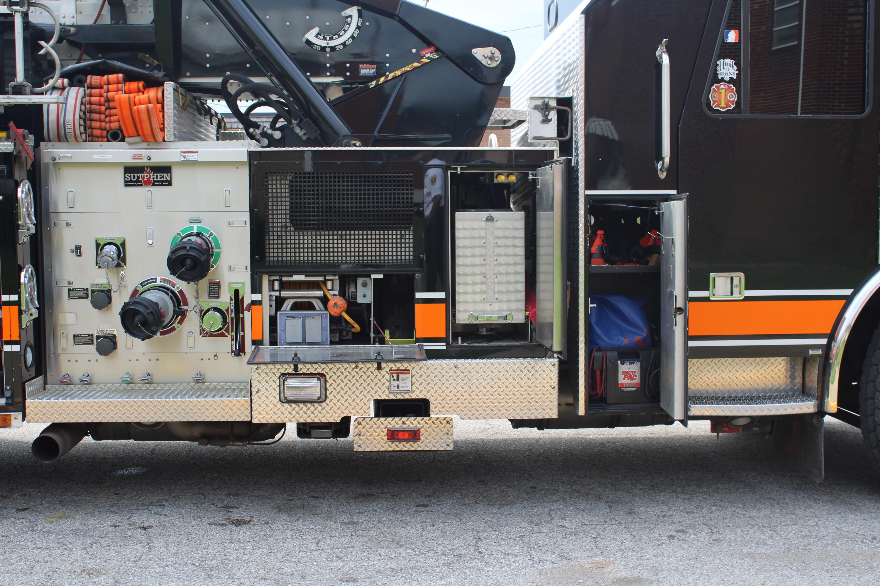 2018 Sutphen SL75 Quint - image 6