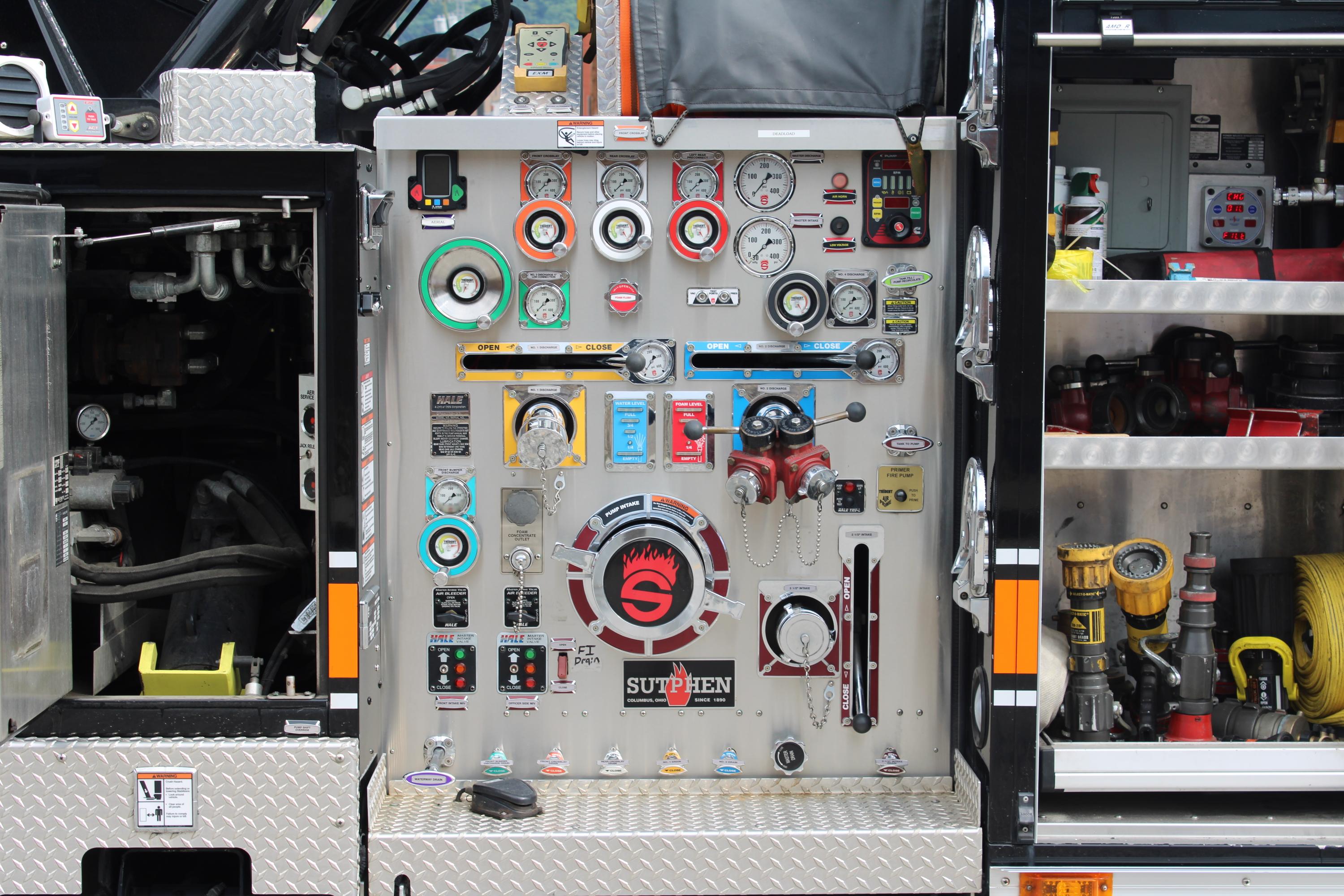 2018 Sutphen SL75 Quint - image 16