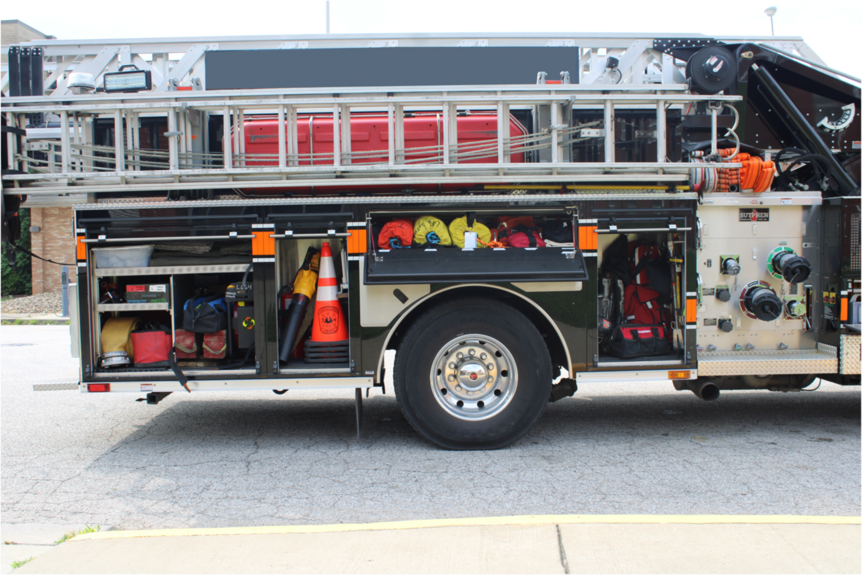 2018 Sutphen SL75 Quint - image 12