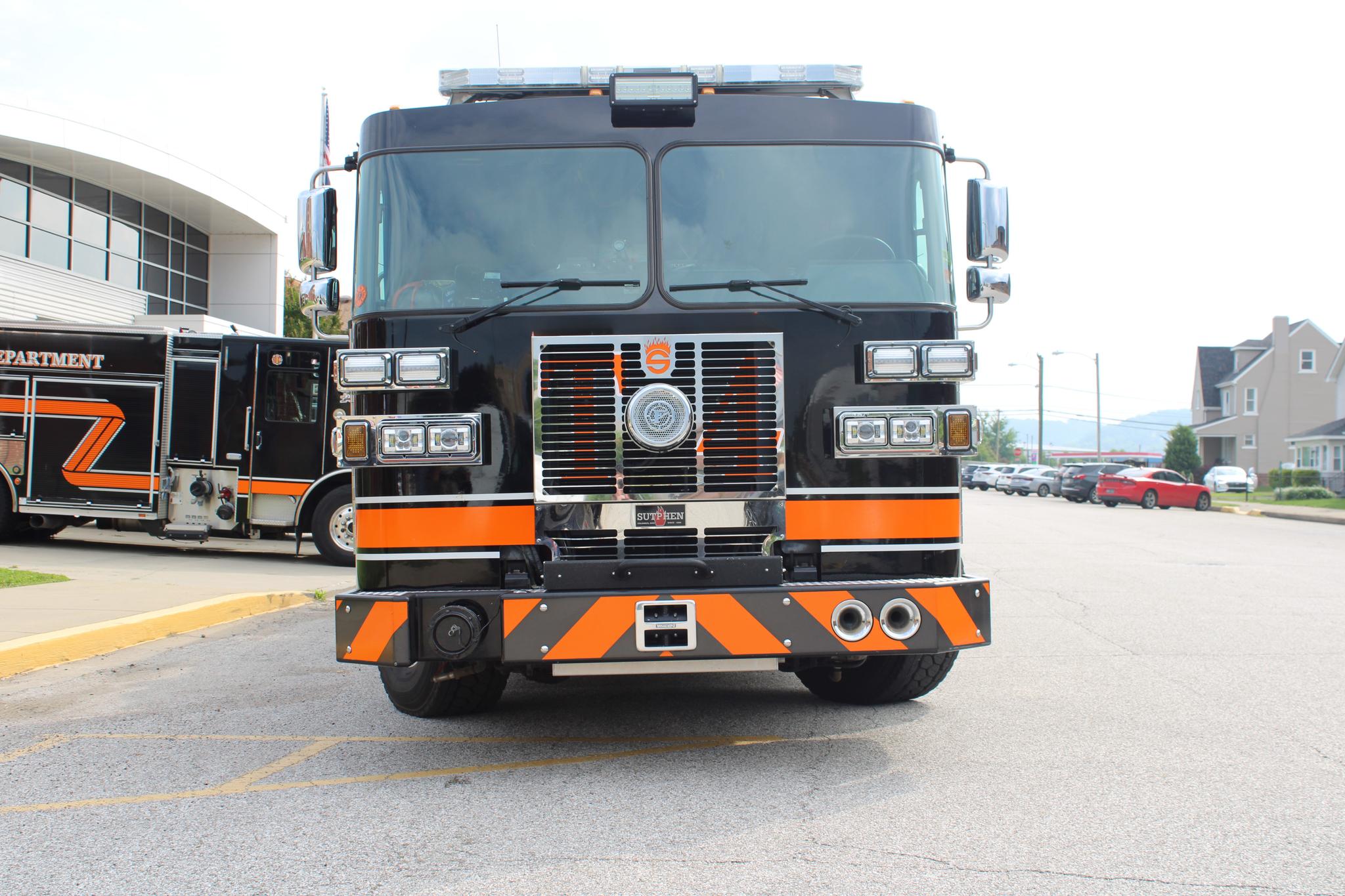 2018 Sutphen SL75 Quint - image 2