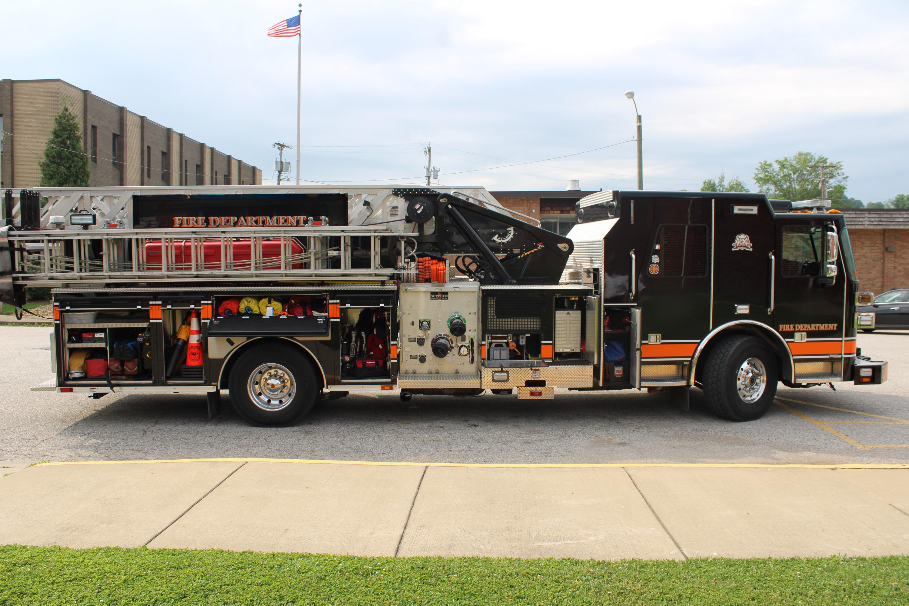 2018 Sutphen SL75 Quint - image 11
