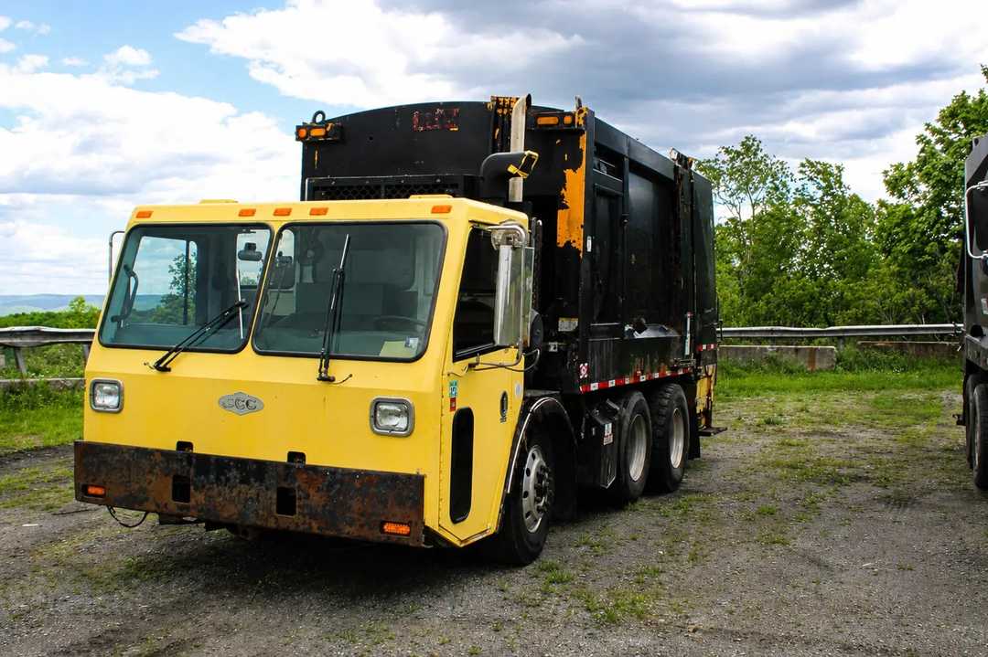 2010 CCC Heil Rear Loader