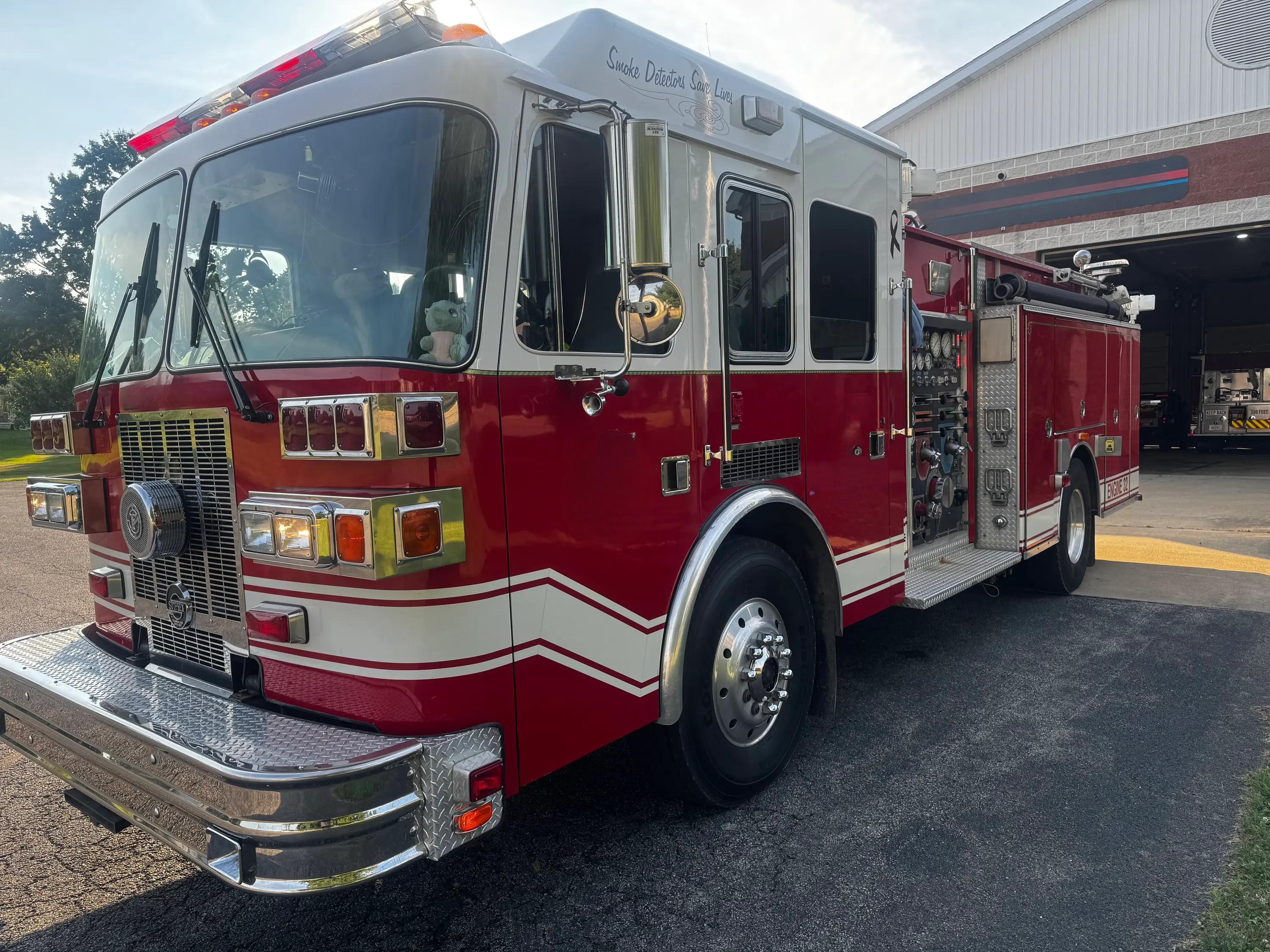 1996 Sutphen Pumper - image 3