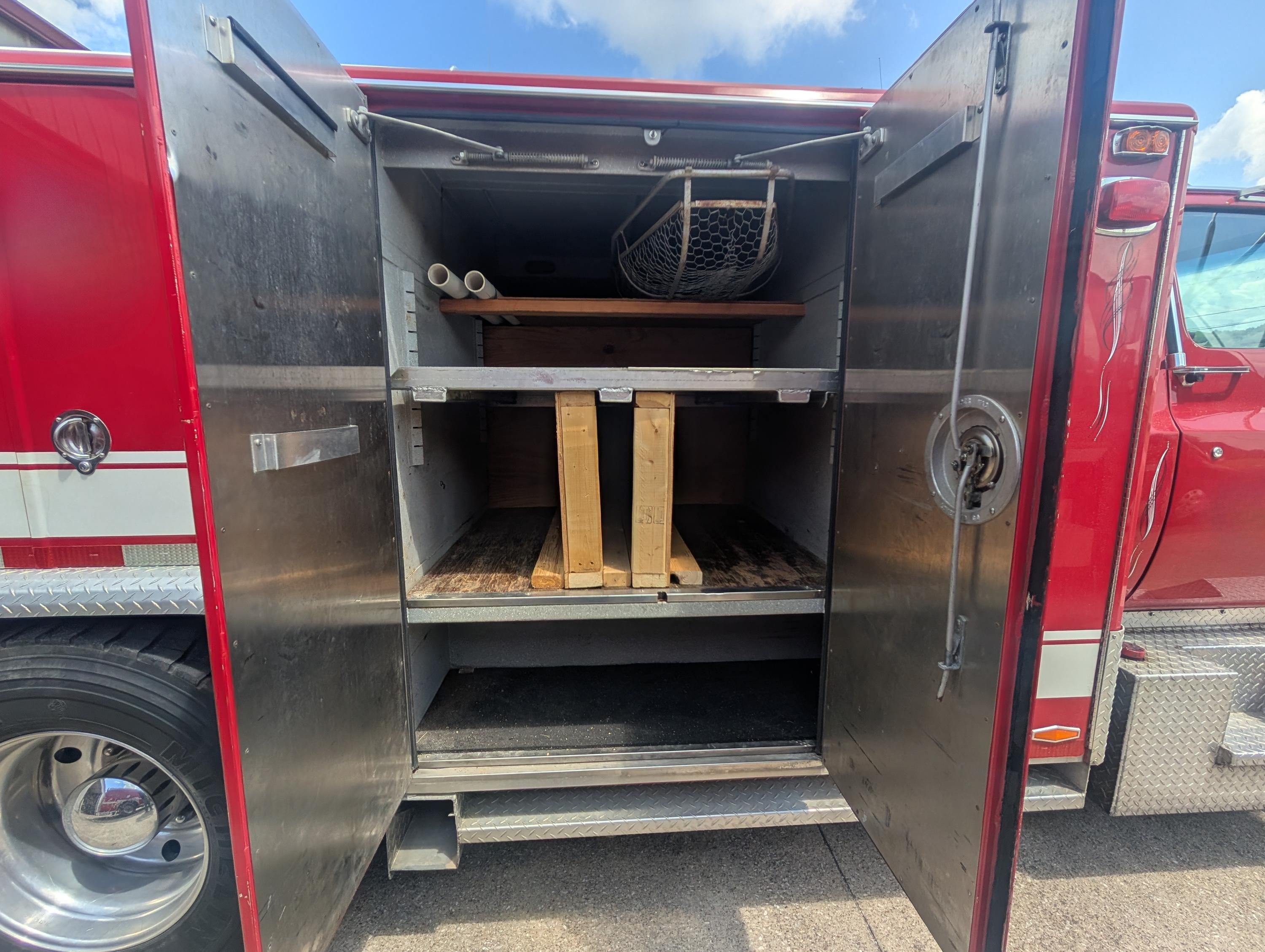 1986 GMC Medium Rescue - image 11
