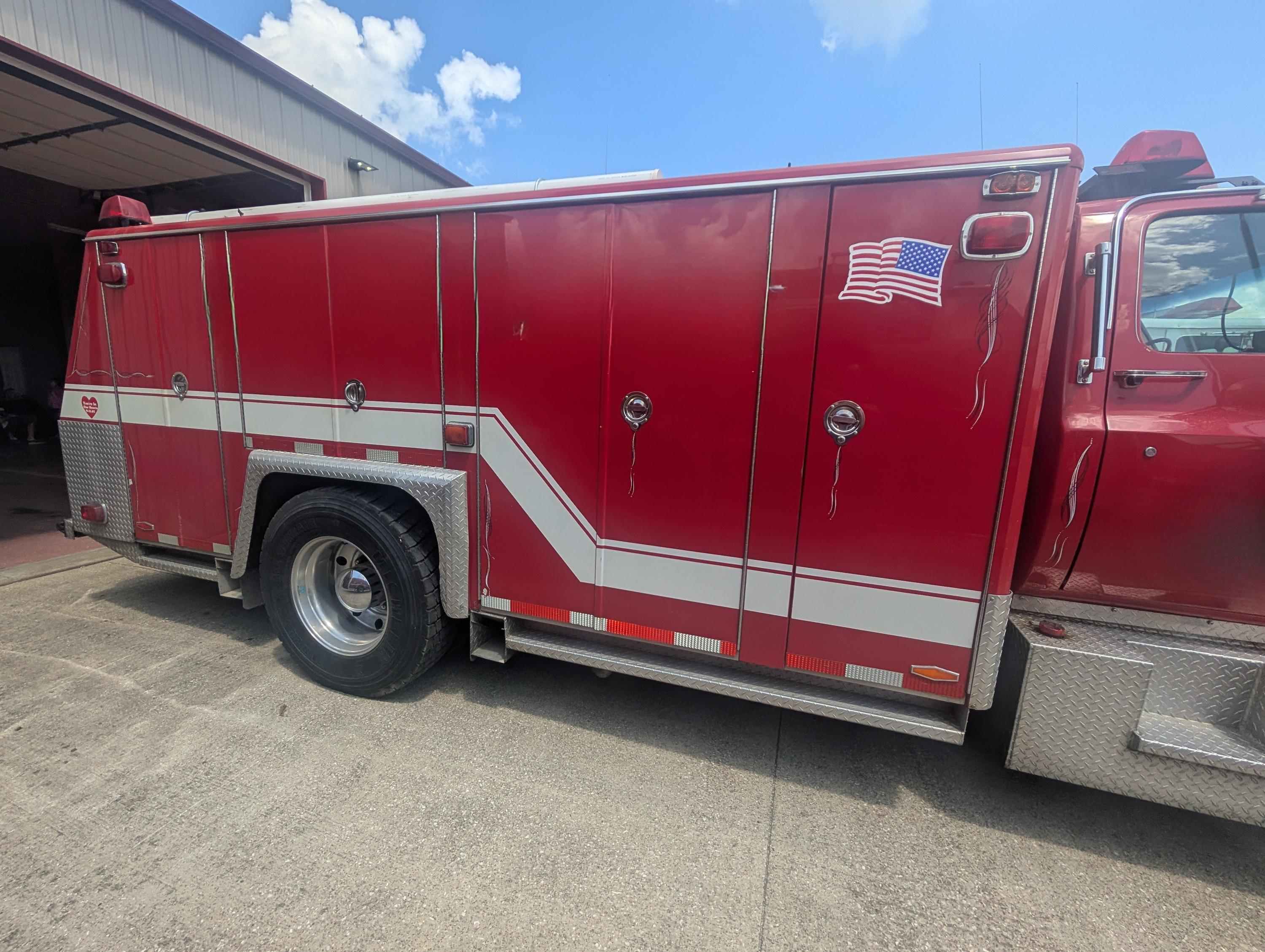 1986 GMC Medium Rescue - image 8