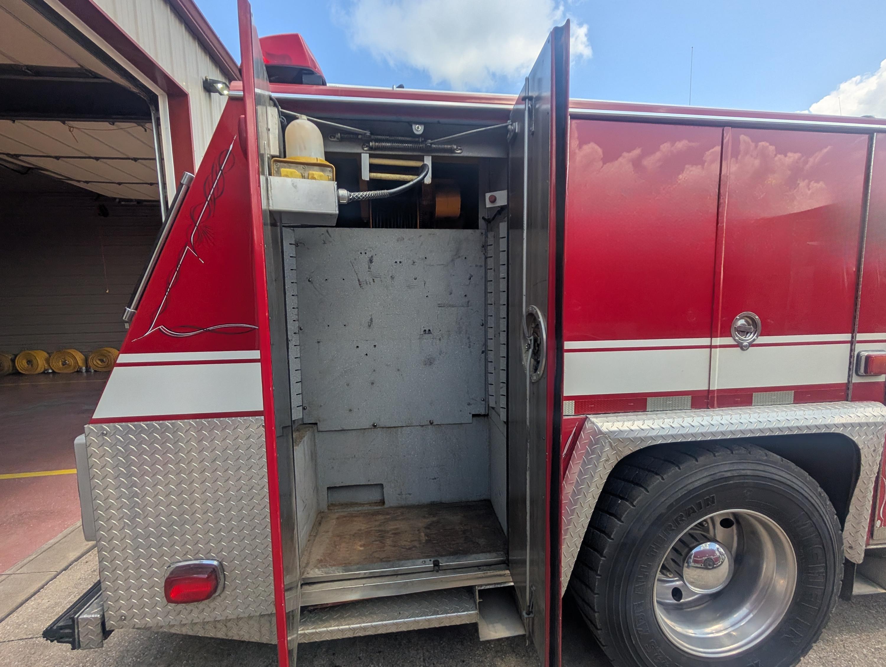 1986 GMC Medium Rescue - image 13