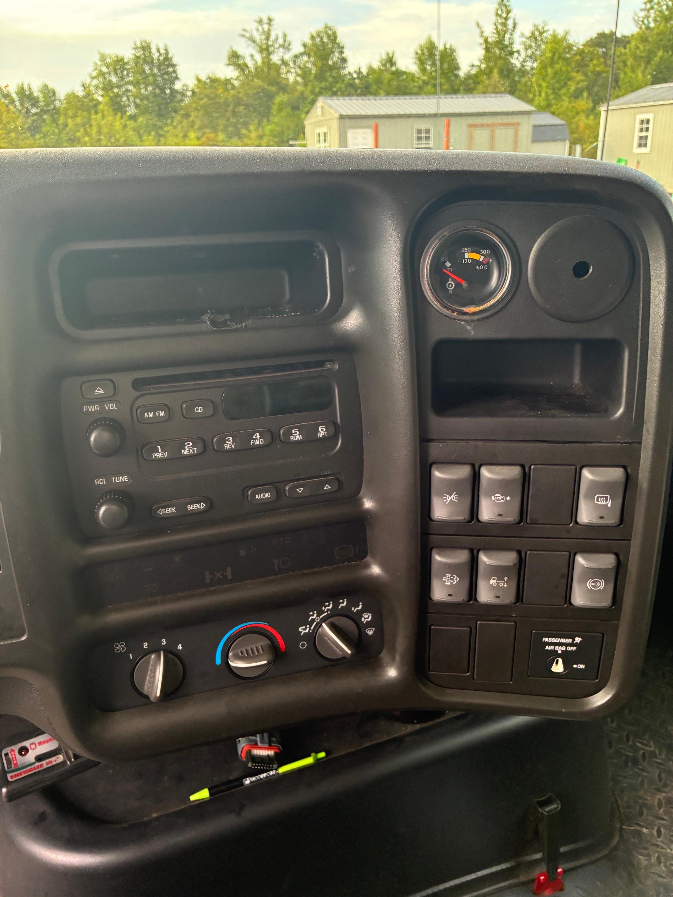 2008 C6500 - image 14
