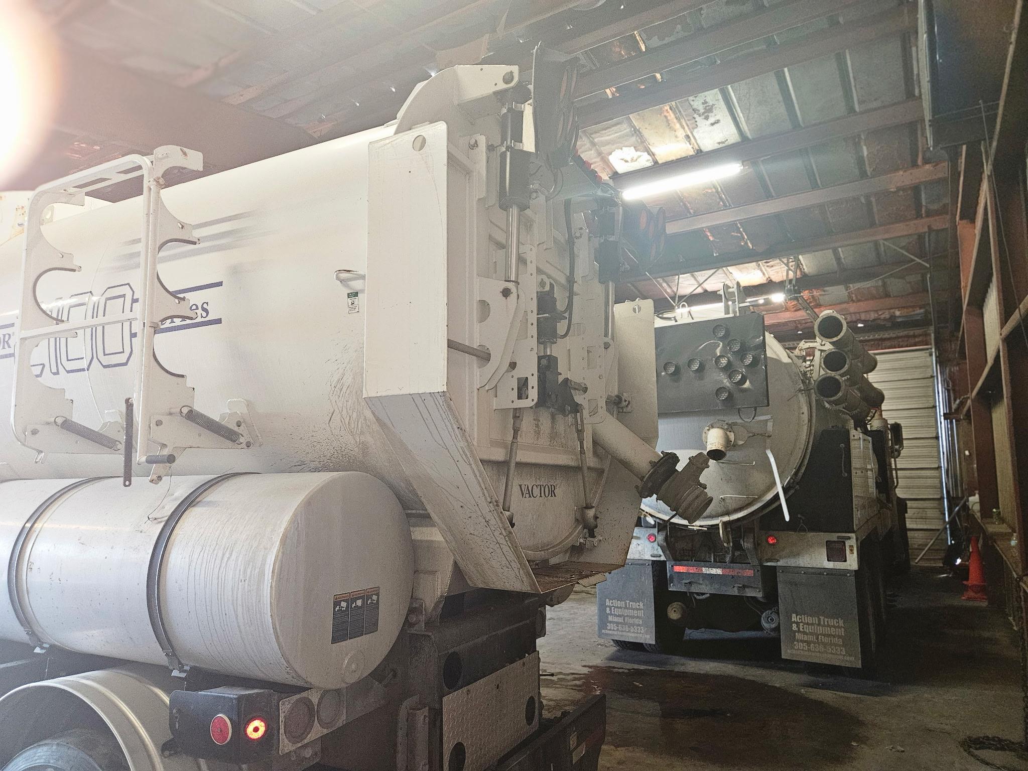 2007 International Vactor Combination - image 11