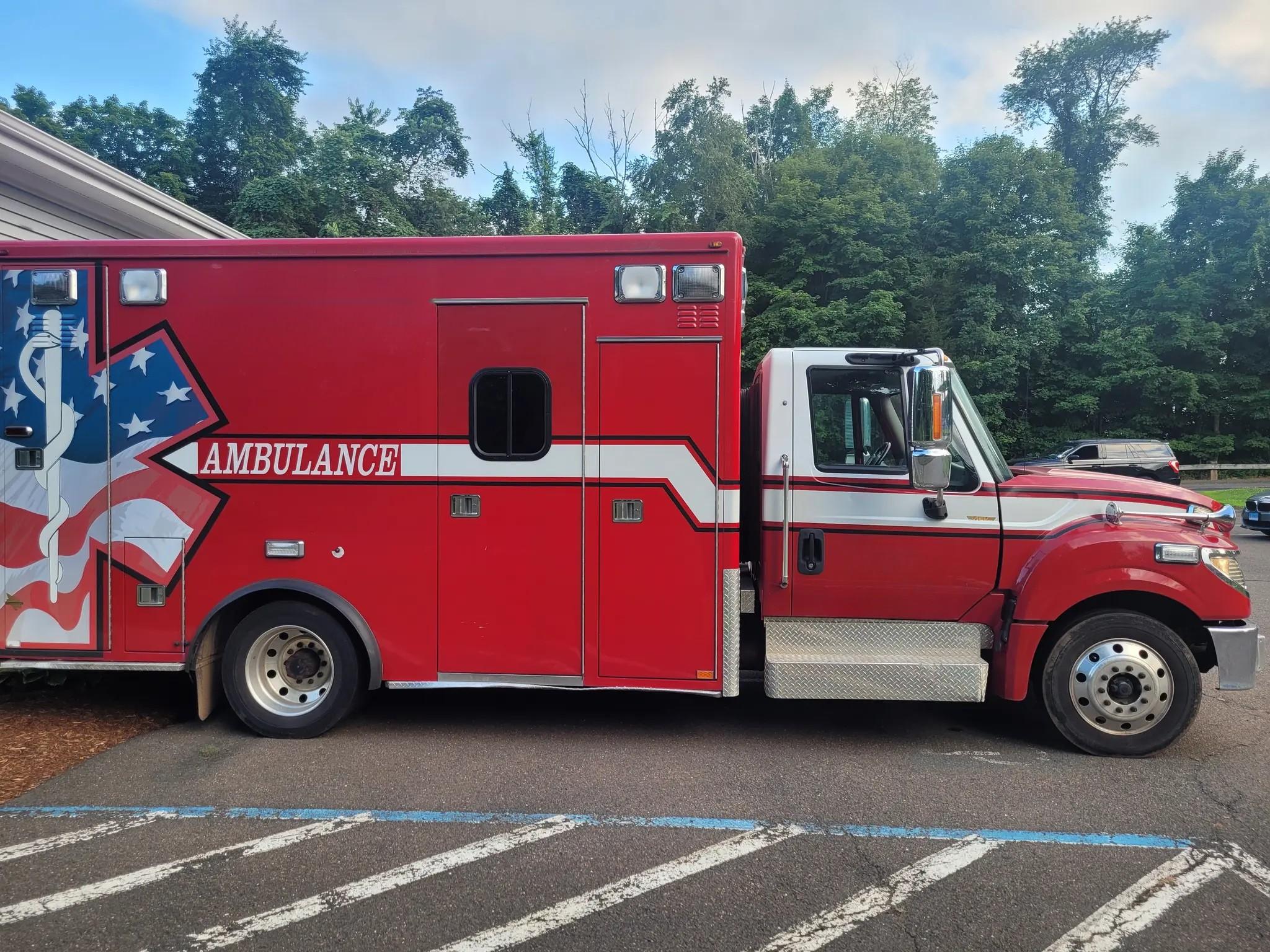 2015 International Ambulance (with a 2006 AEV module) Type I - image 3
