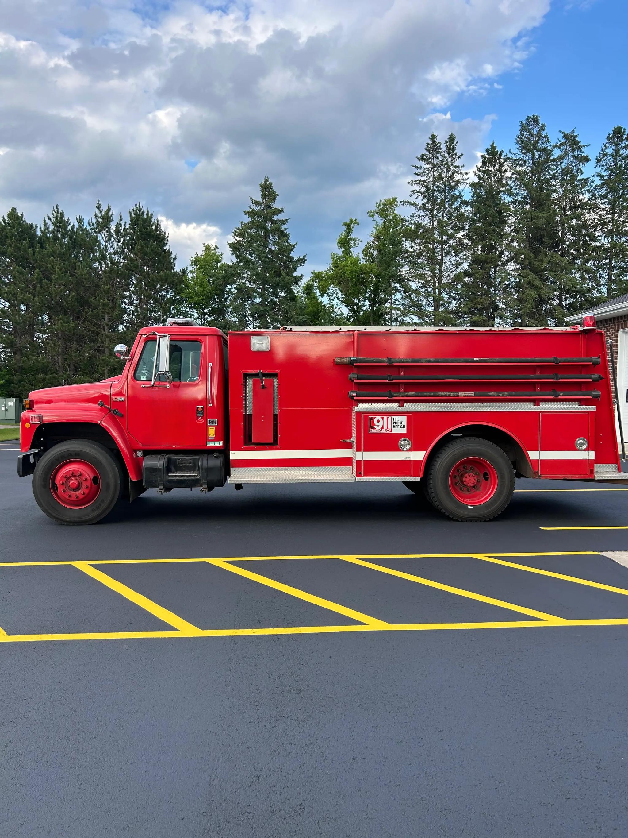 1986 International s1900 Tanker - image 1