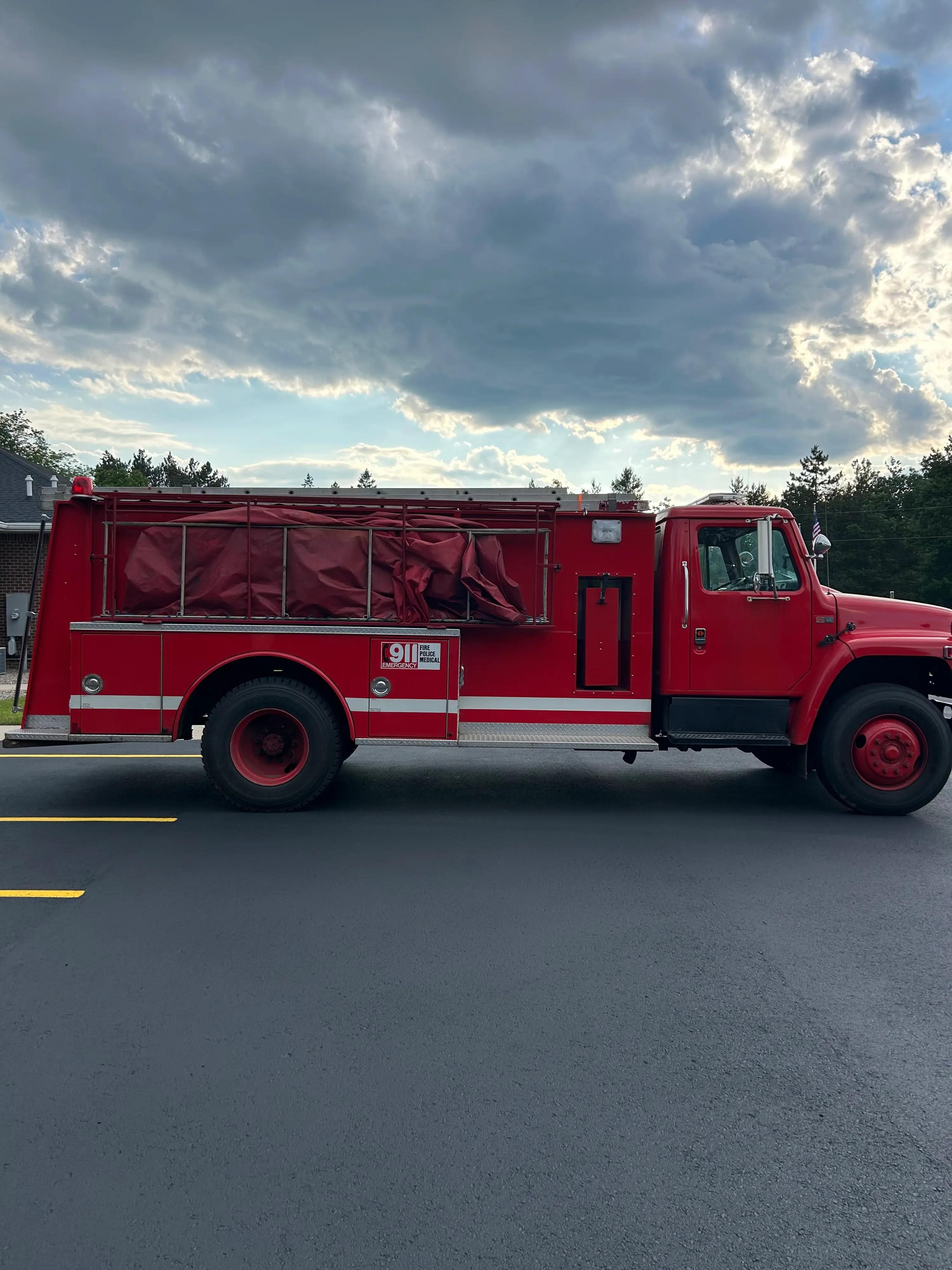 1986 International s1900 Tanker - image 3