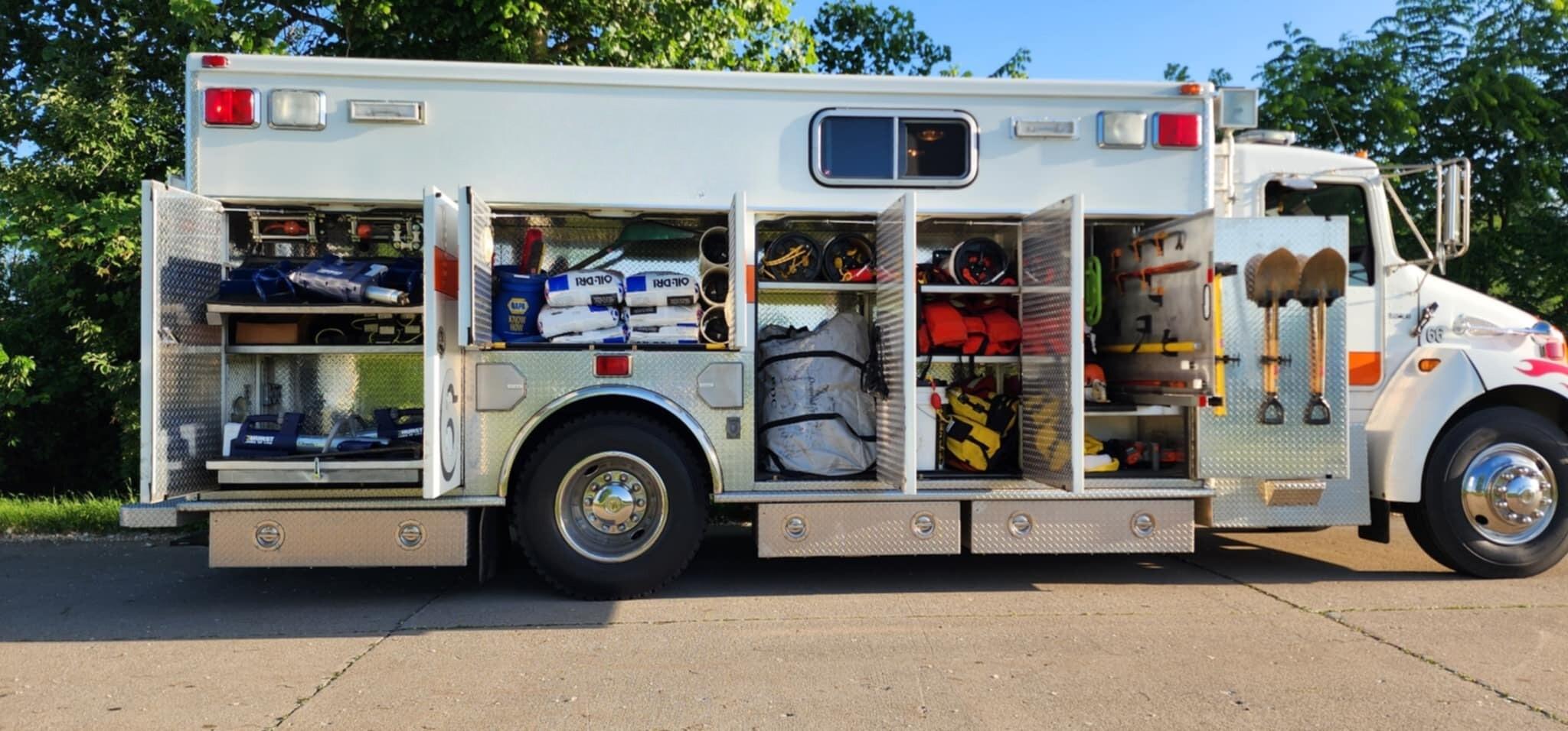 2002 Kenworth T300 Rescue - image 5