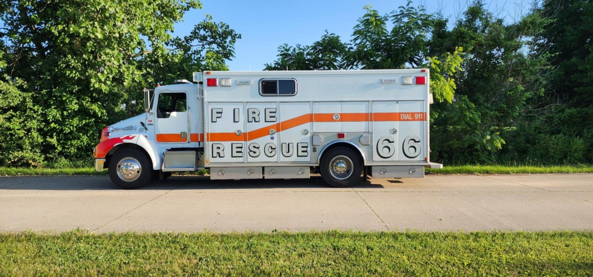 2002 Kenworth T300 Rescue - image 1
