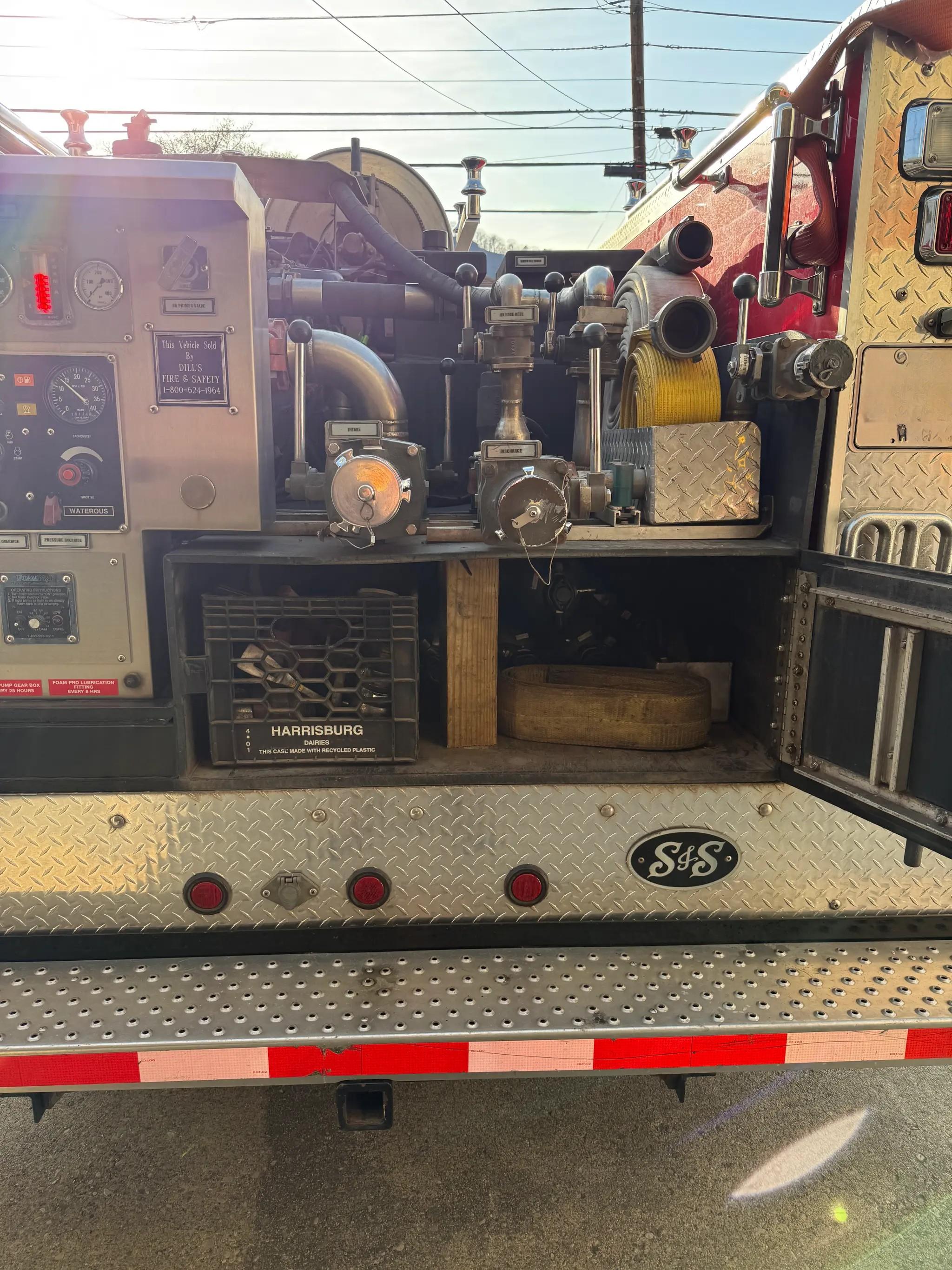 2005 F-550 Brush/Rescue 300/300/20, 4x4 - image 5