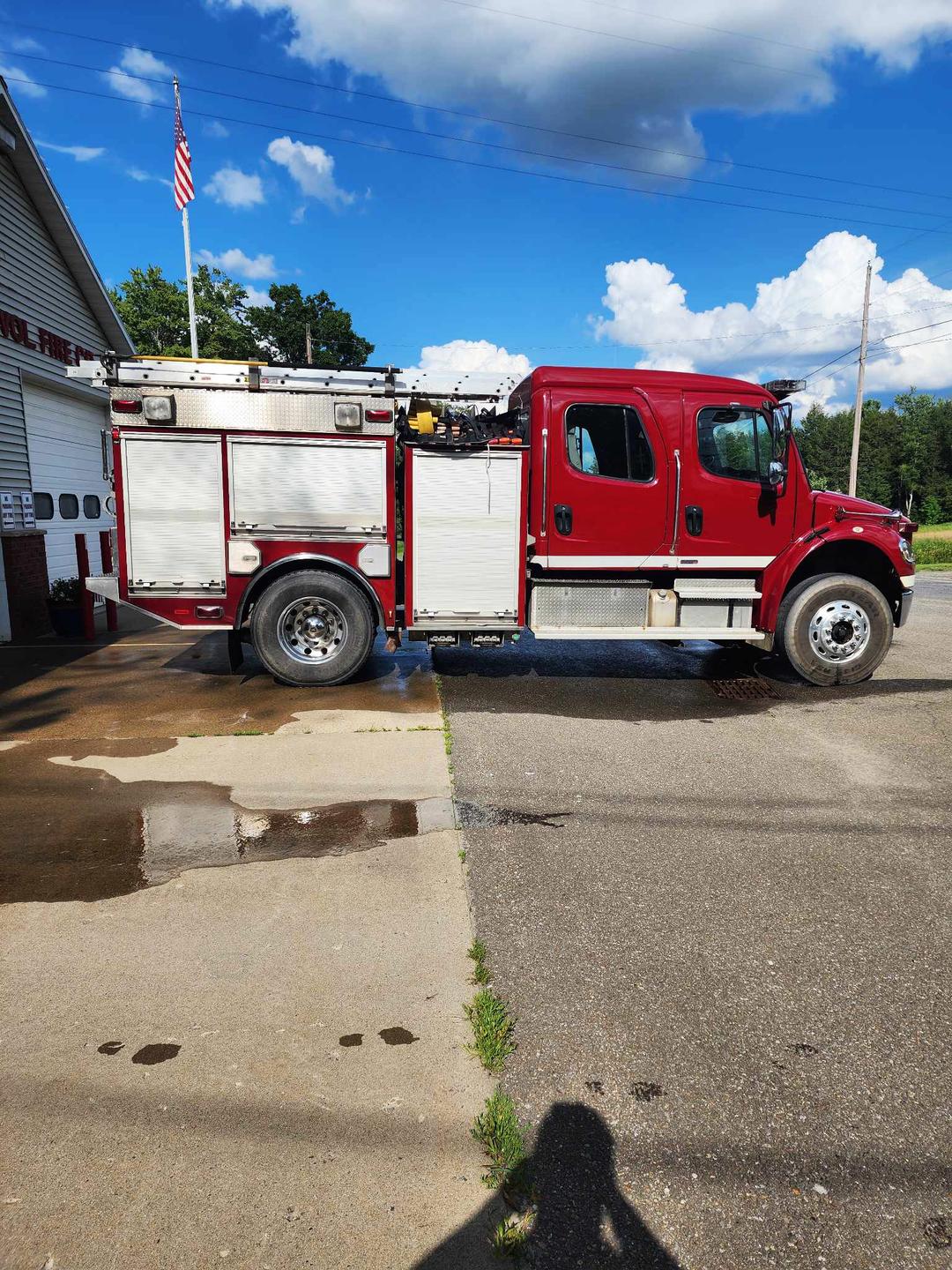 2007 Freightliner Commercial Pumper
