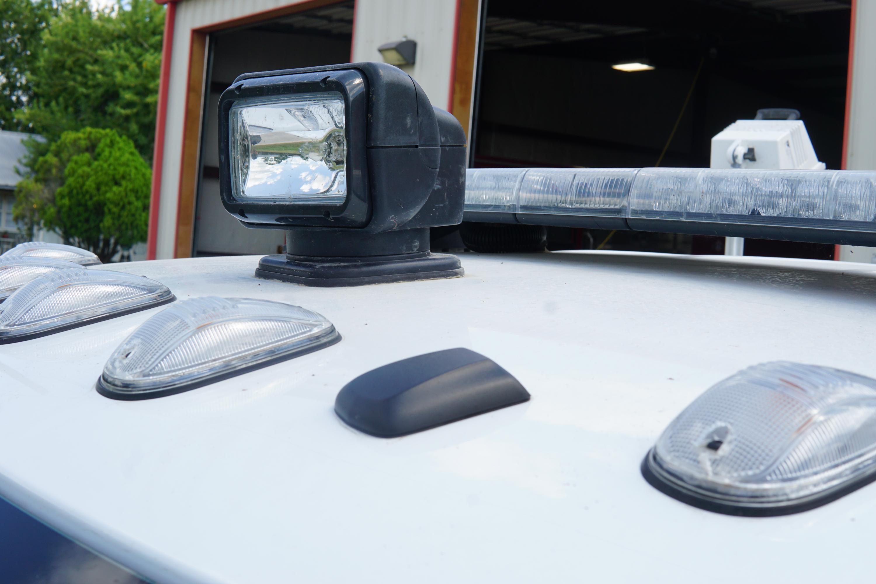 2016 Dodge 3500 4x4 Light Rescue - image 34