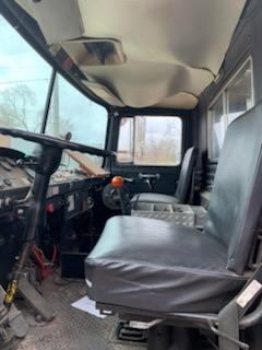1983 Mack Heavy Rescue - image 4