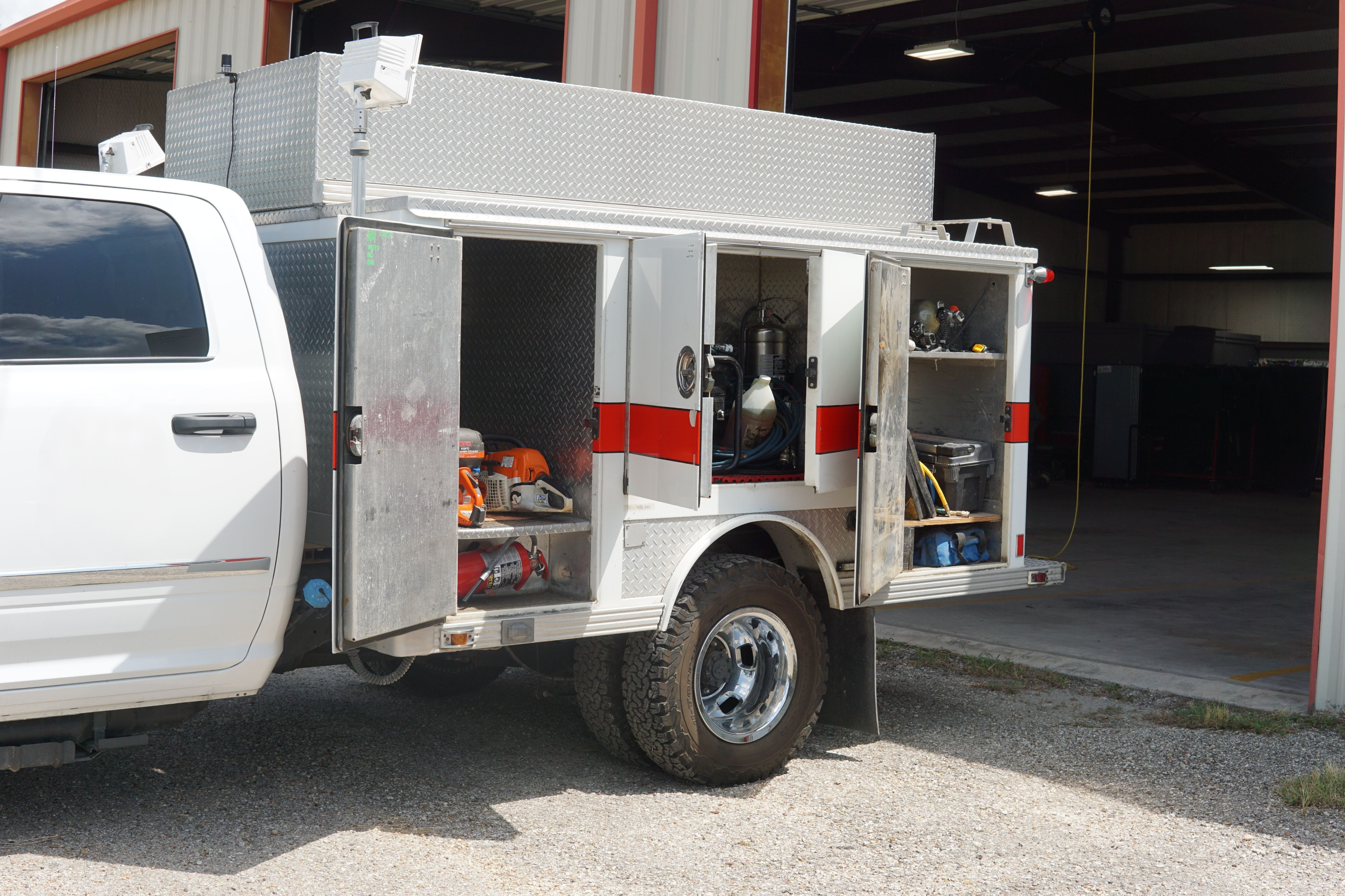 2016 Dodge 3500 4x4 Light Rescue - image 27