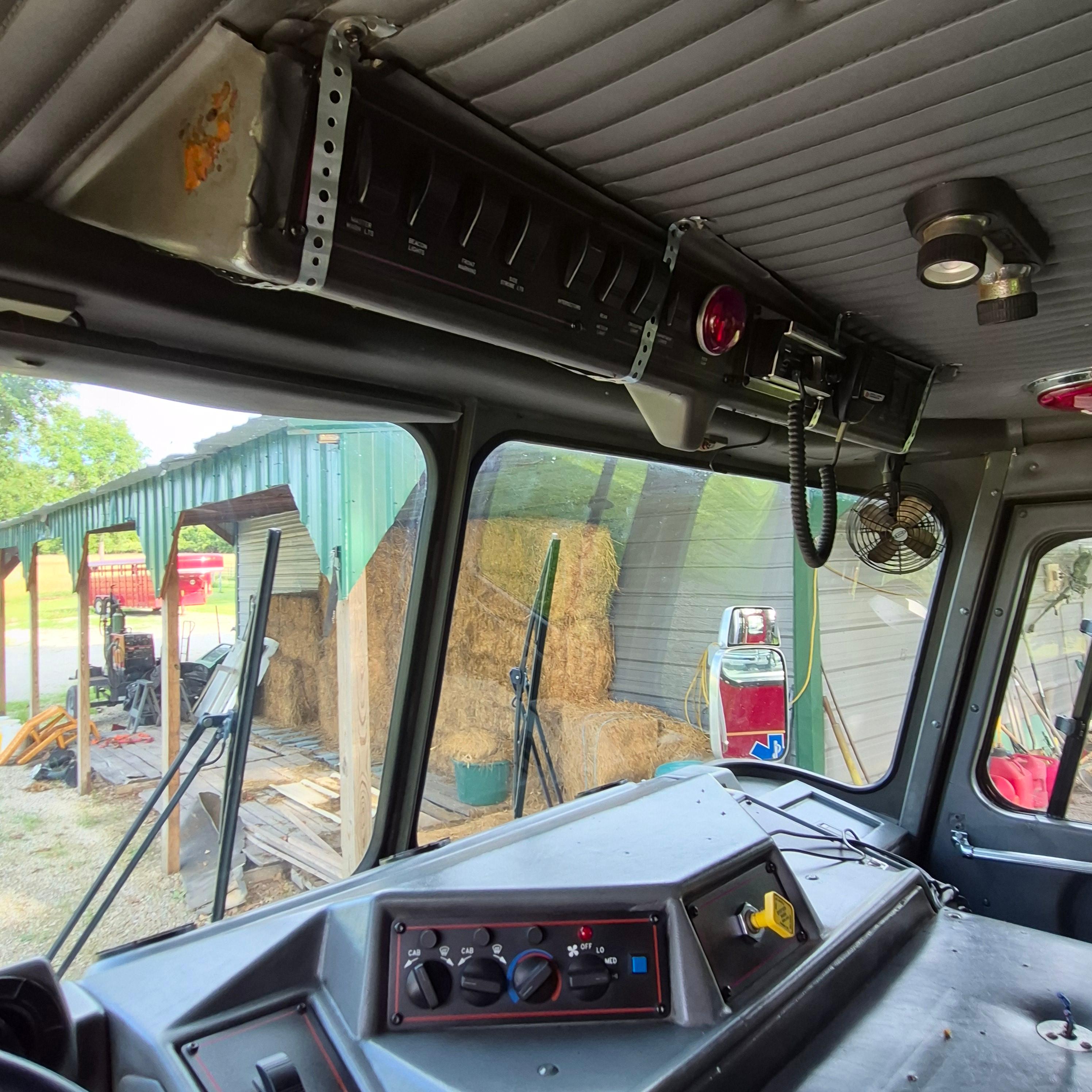 1996 E-One Cyclone Pumper - image 13