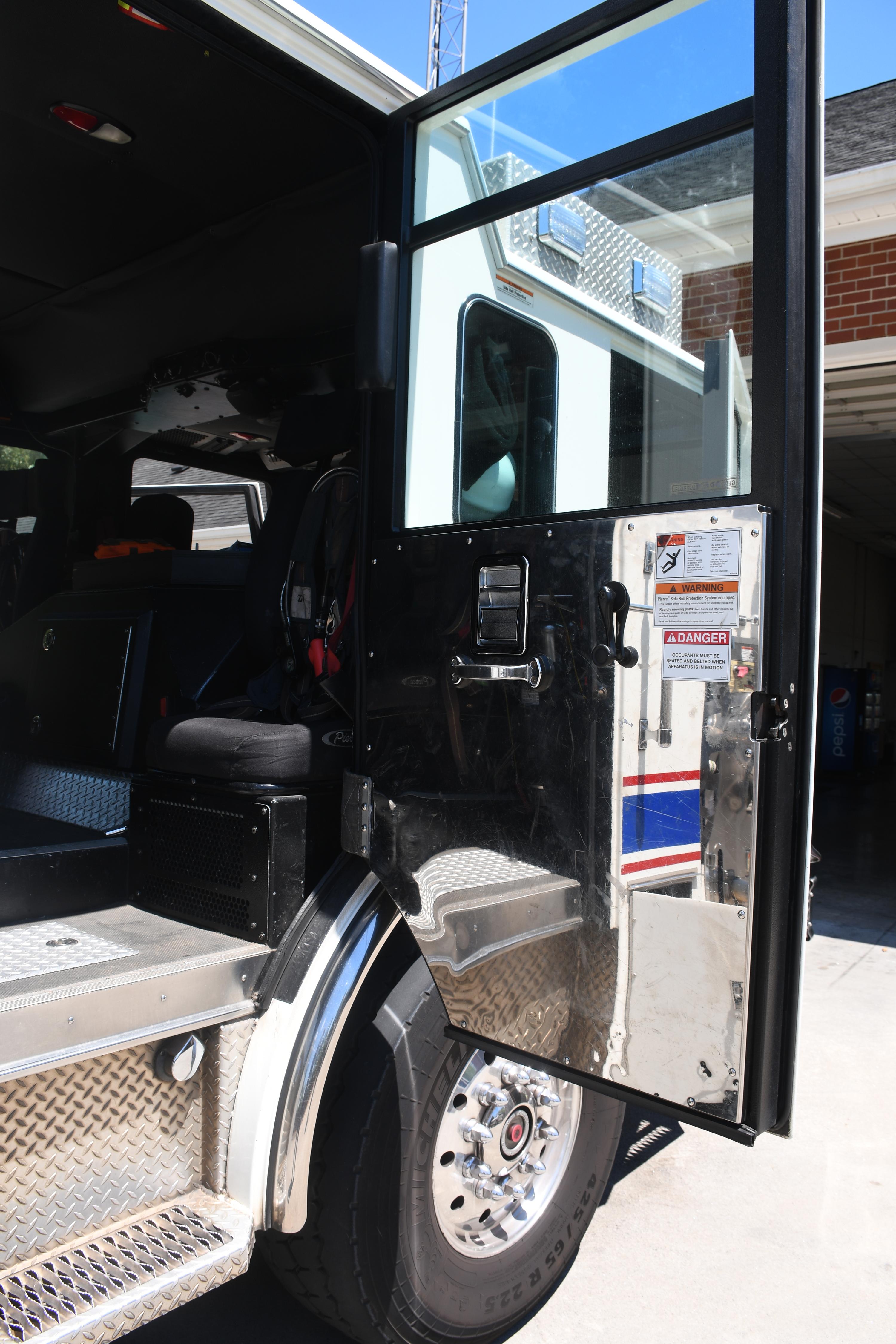 2004 Pierce Arrow XT Pumper - image 47