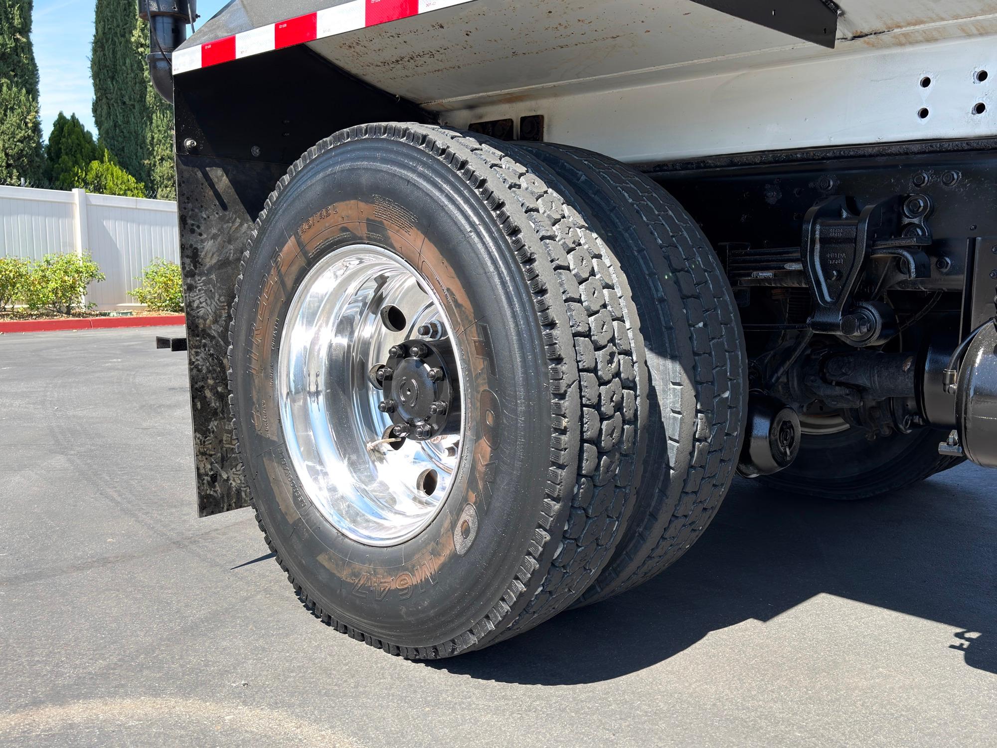 2019 Tanker - image 13