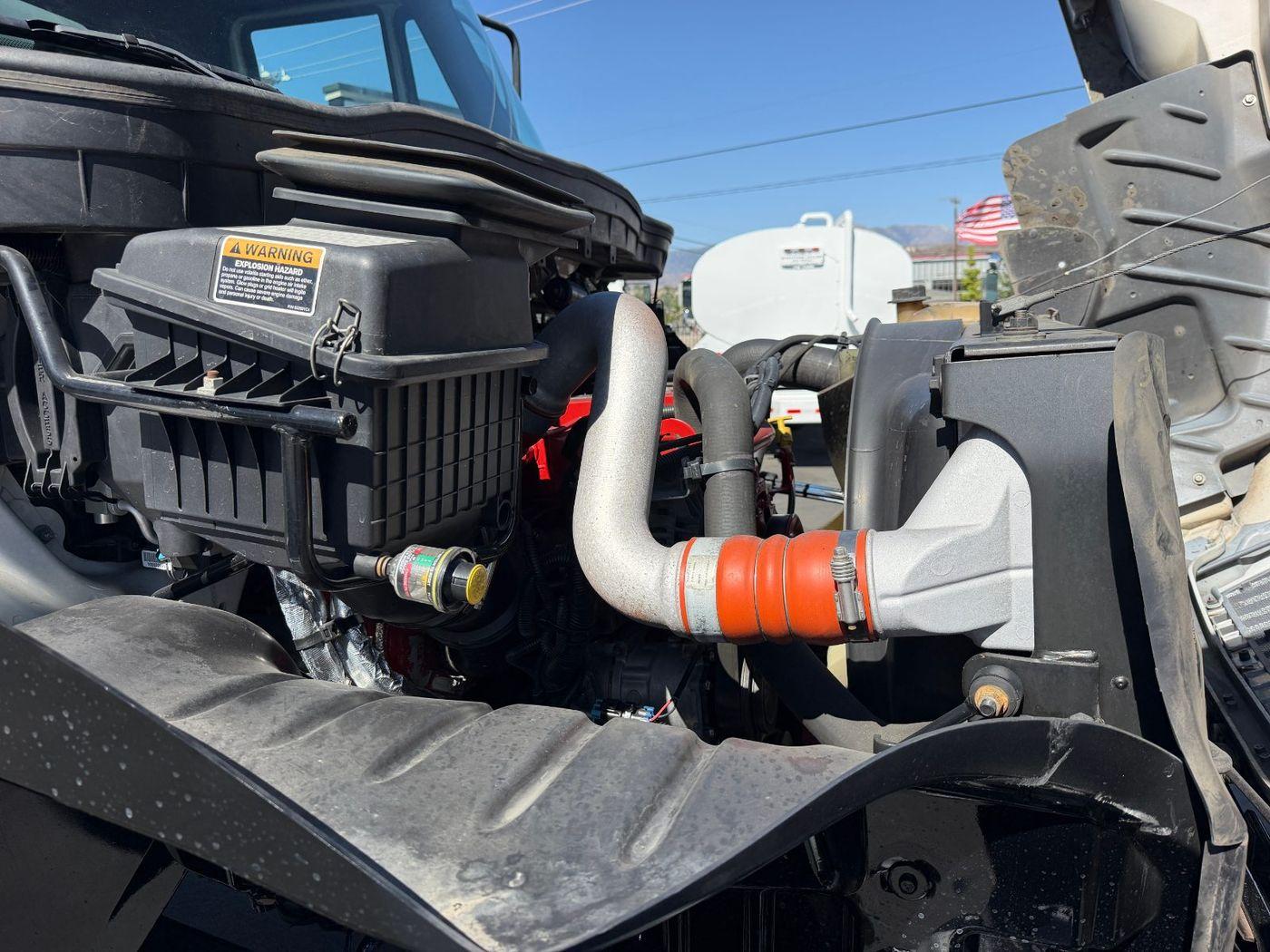 2018 International 4300 Tanker - image 15