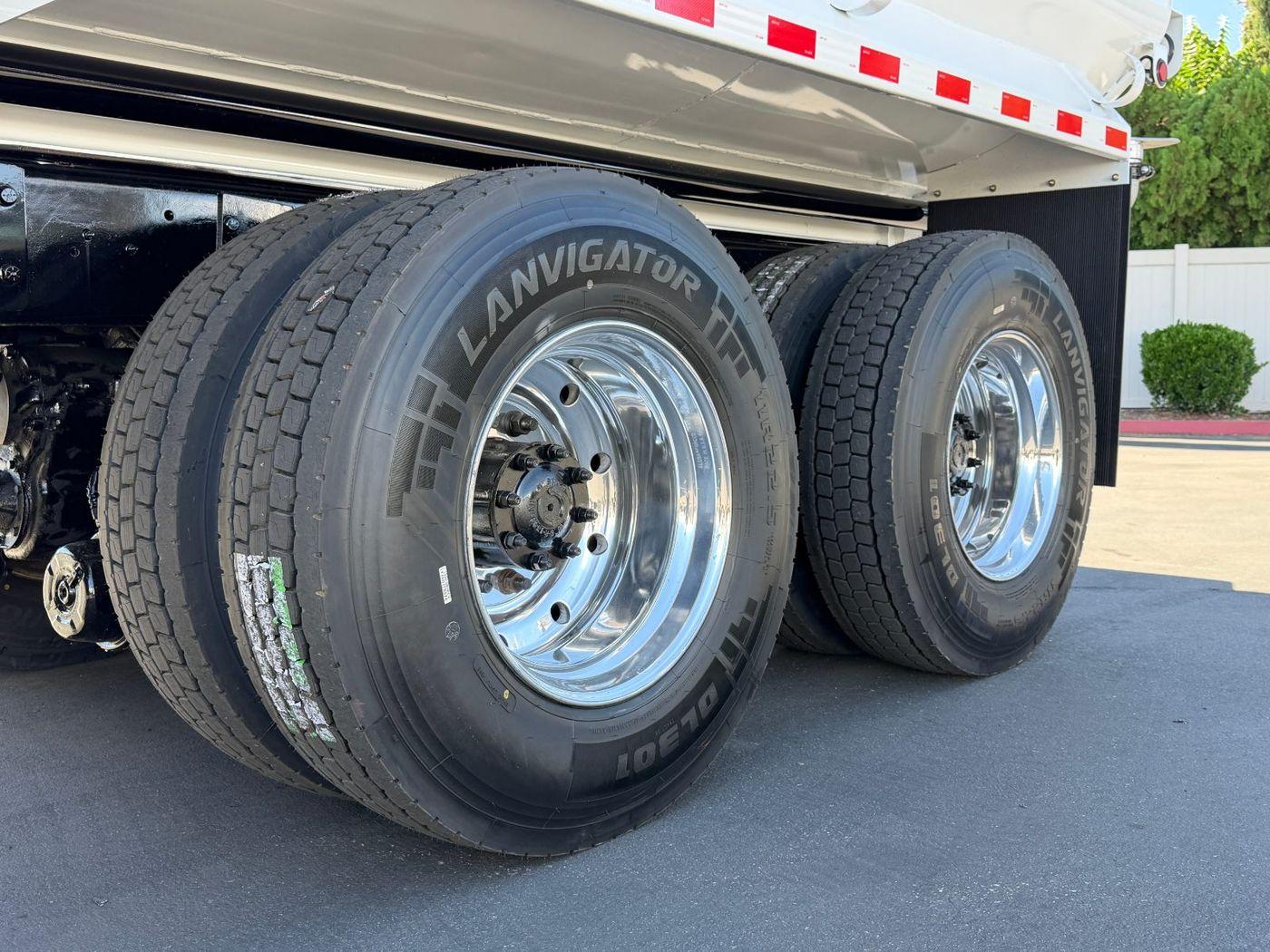 2018 International 4300 Tanker - image 17