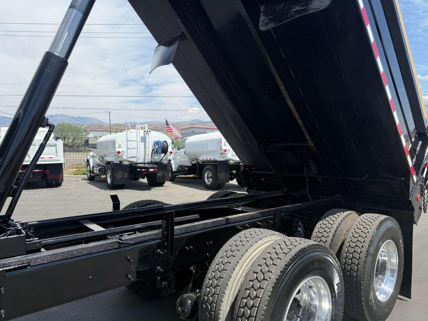 2018 International 7400 Dump Truck - image 20