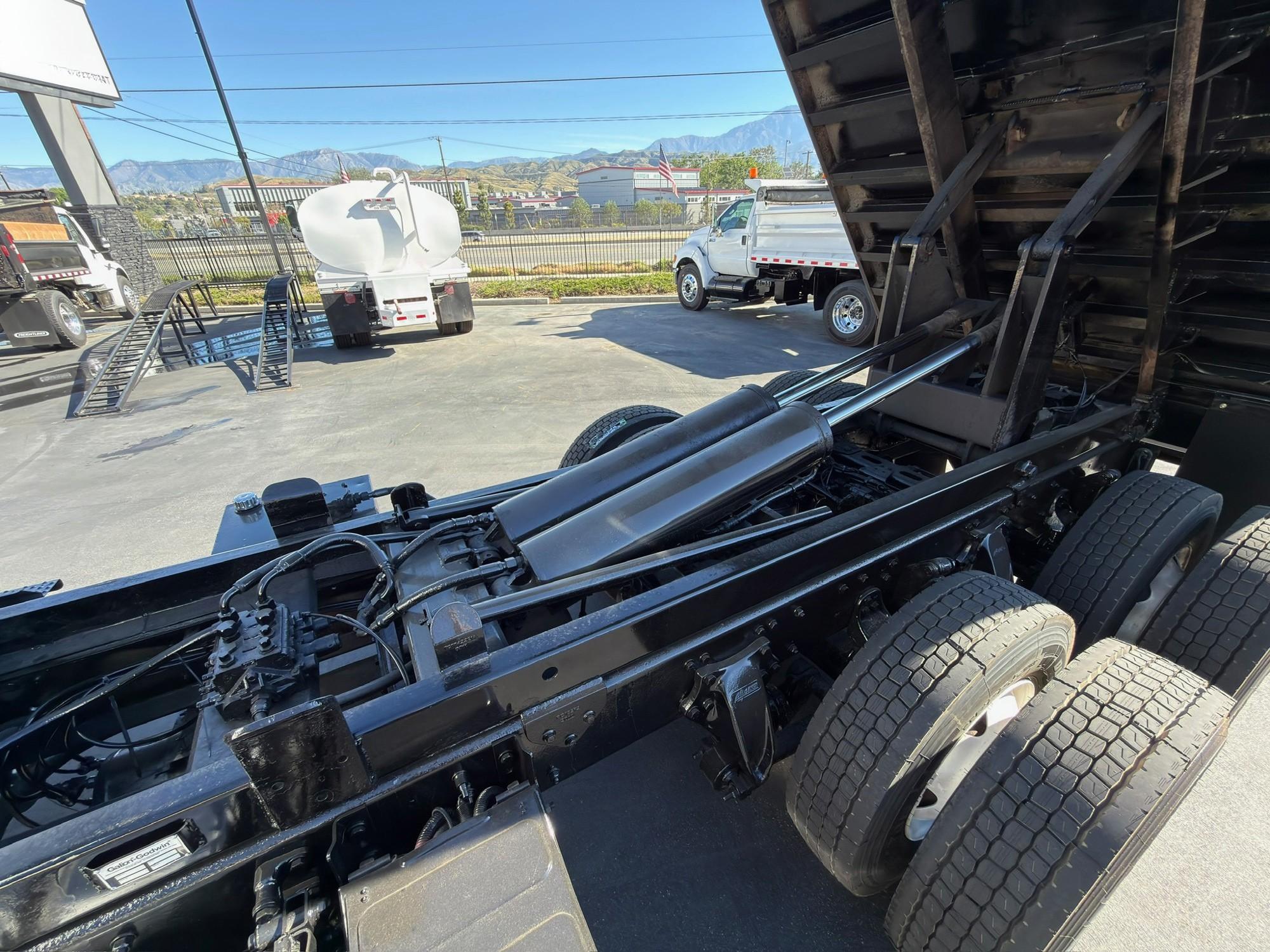 2016 Freightliner M2 Dump Truck - image 18
