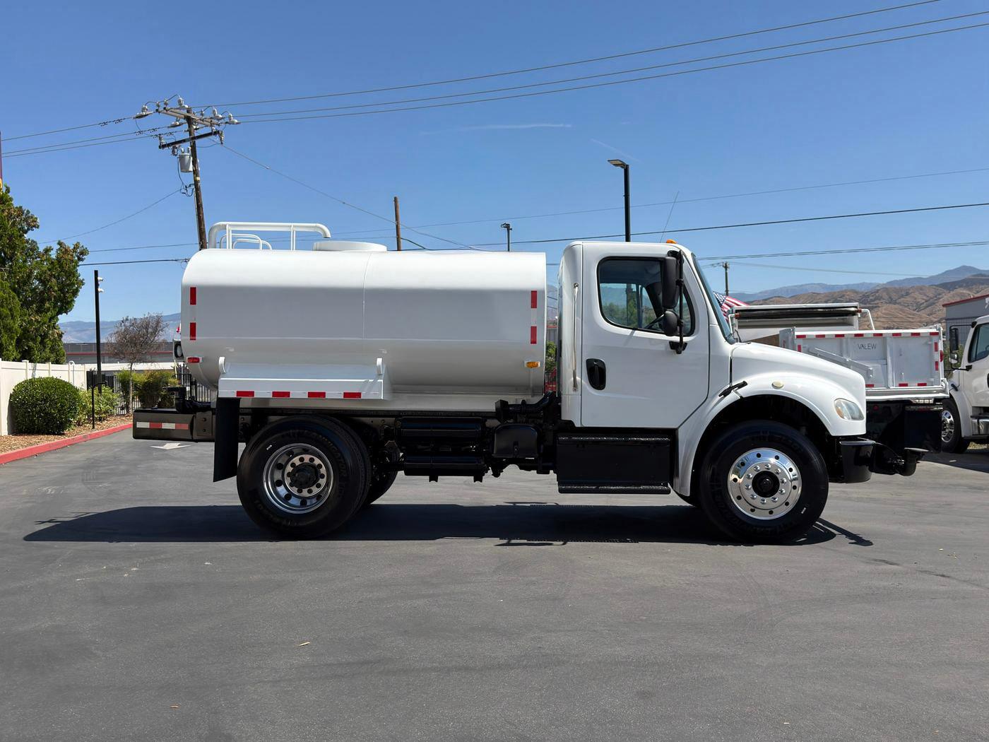 2016 Freightliner M2 Tanker - image 5