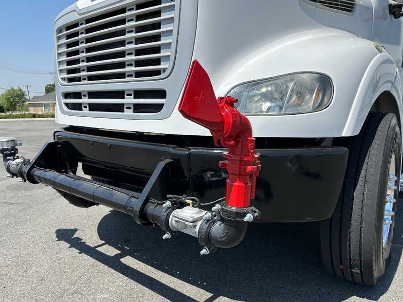 2017 Freightliner M2 Tanker — photo 4