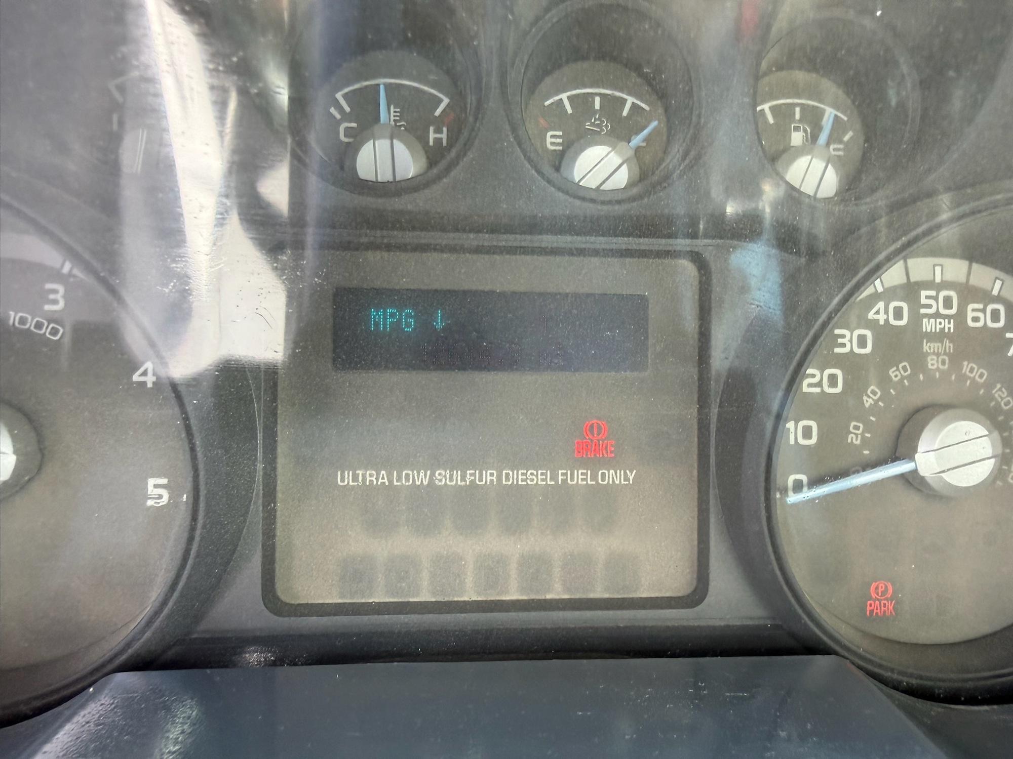 2015 Ford F750 Tanker - image 6