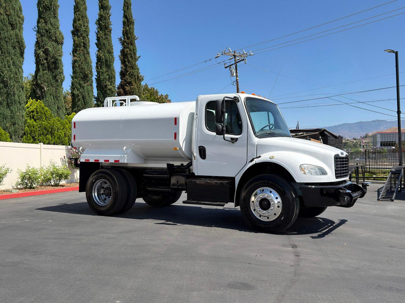 2016 Freightliner M2 Tanker - image 6