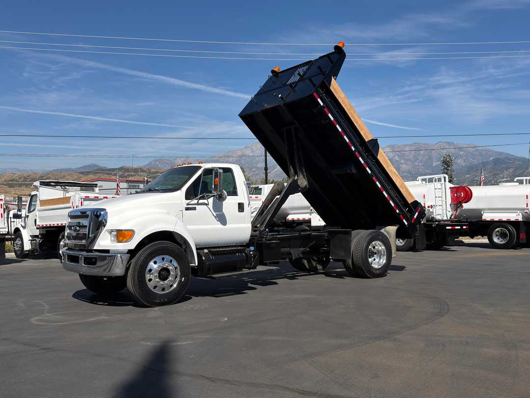 2012 Ford F750 Dump Truck